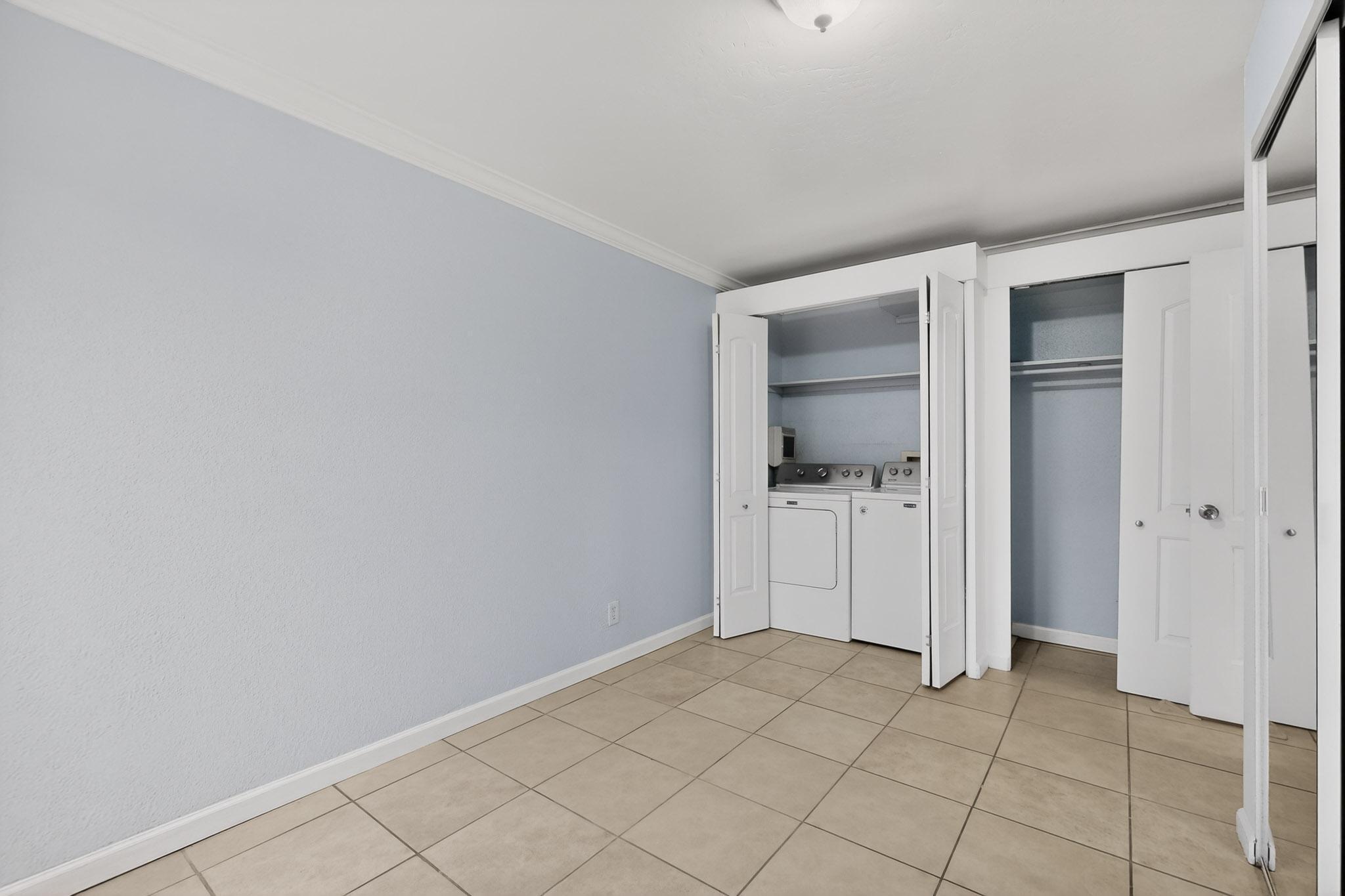 1100 Alvarado Drive SE APT 104