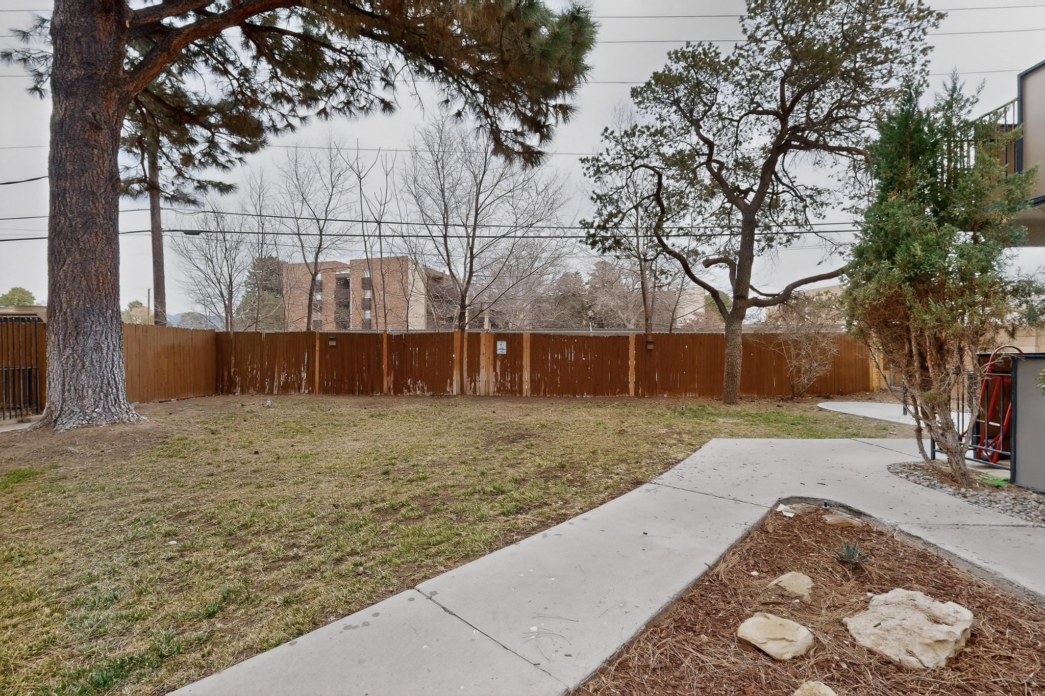 1100 Alvarado Drive SE APT 104