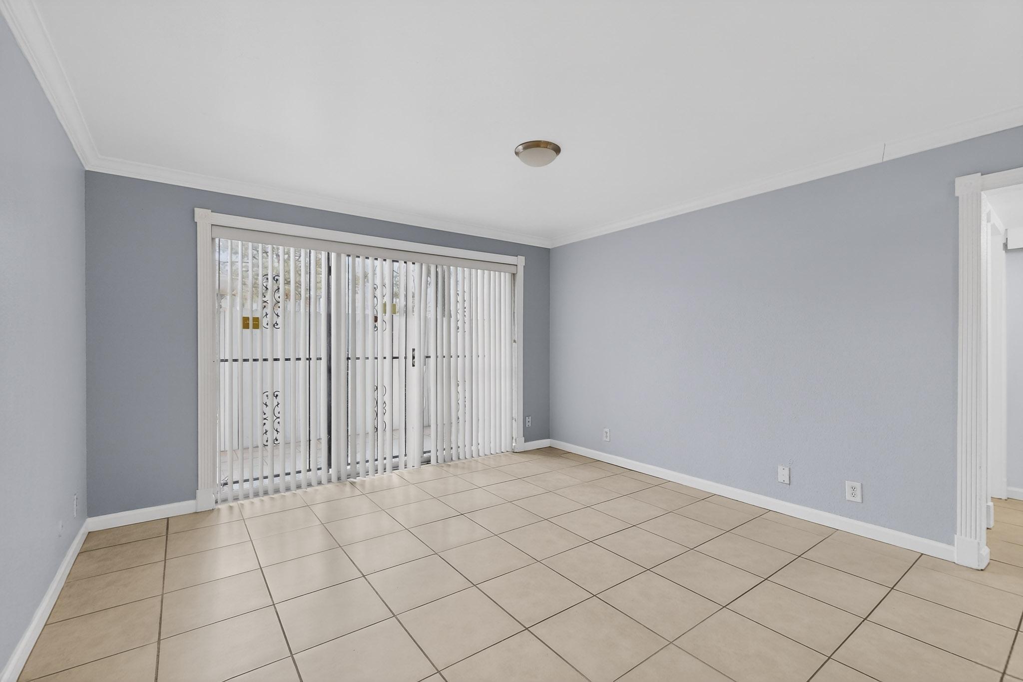 1100 Alvarado Drive SE APT 104