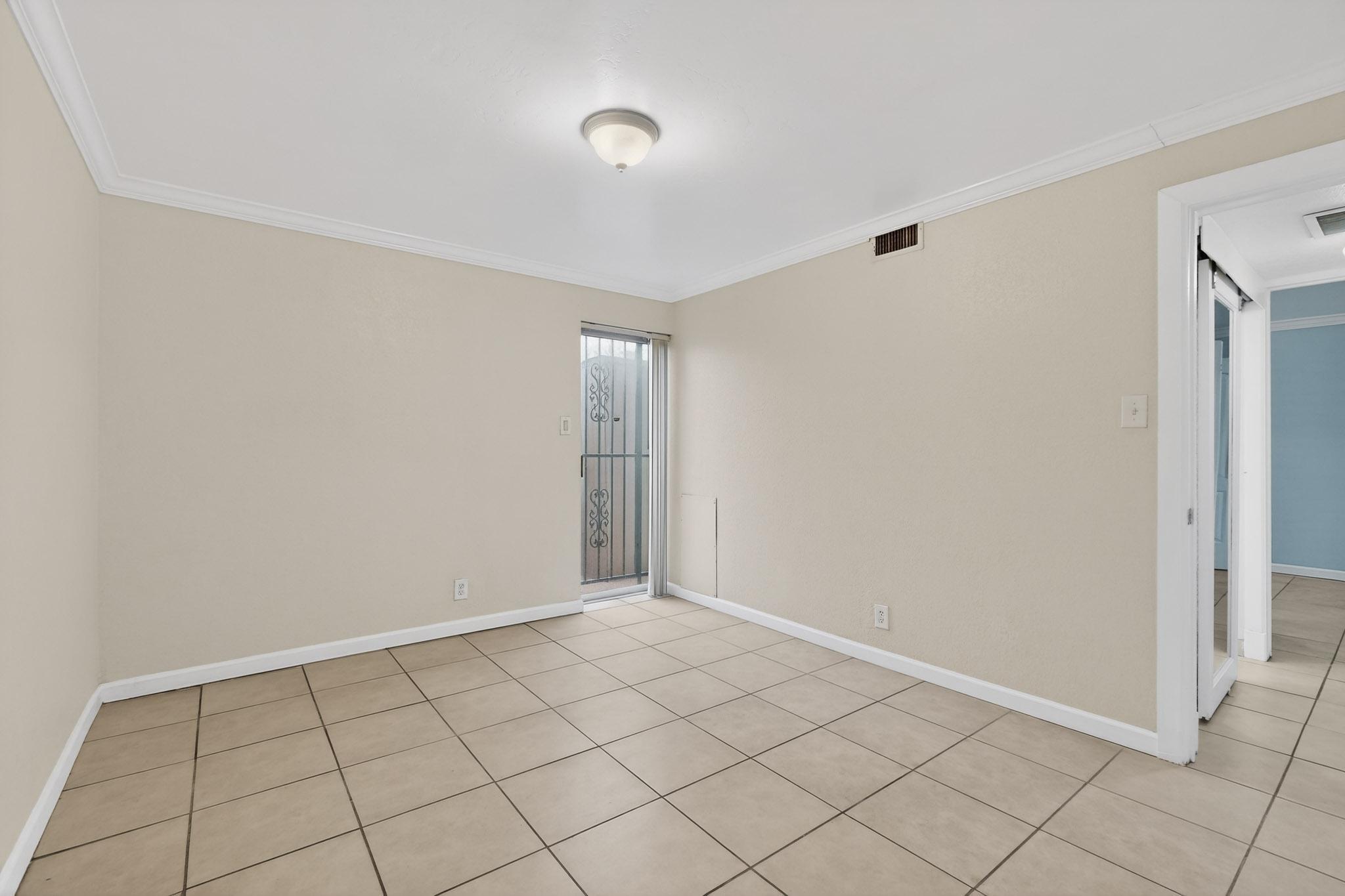 1100 Alvarado Drive SE APT 104