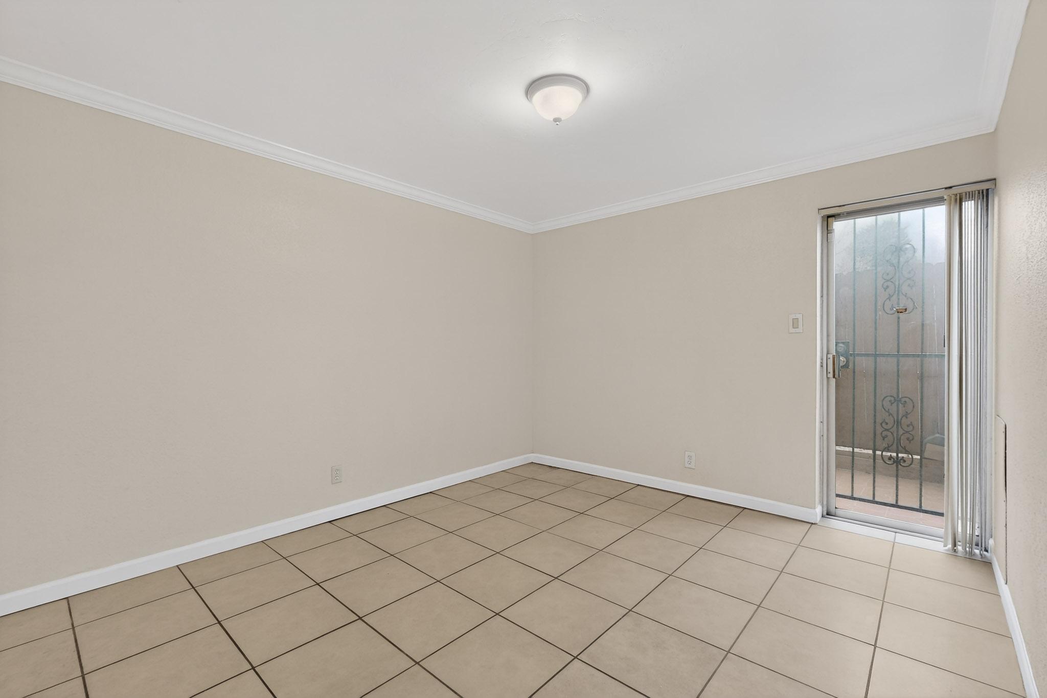 1100 Alvarado Drive SE APT 104