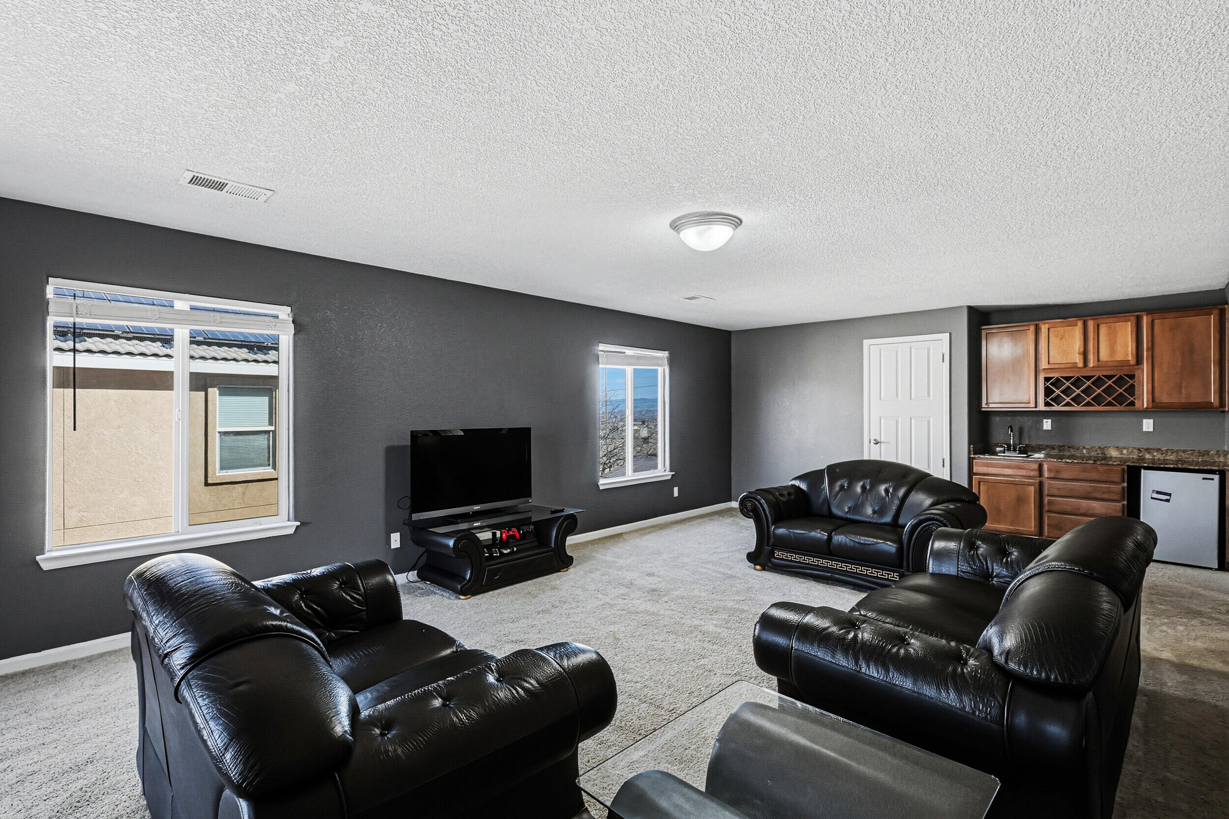 1408 Summer Breeze Drive NW