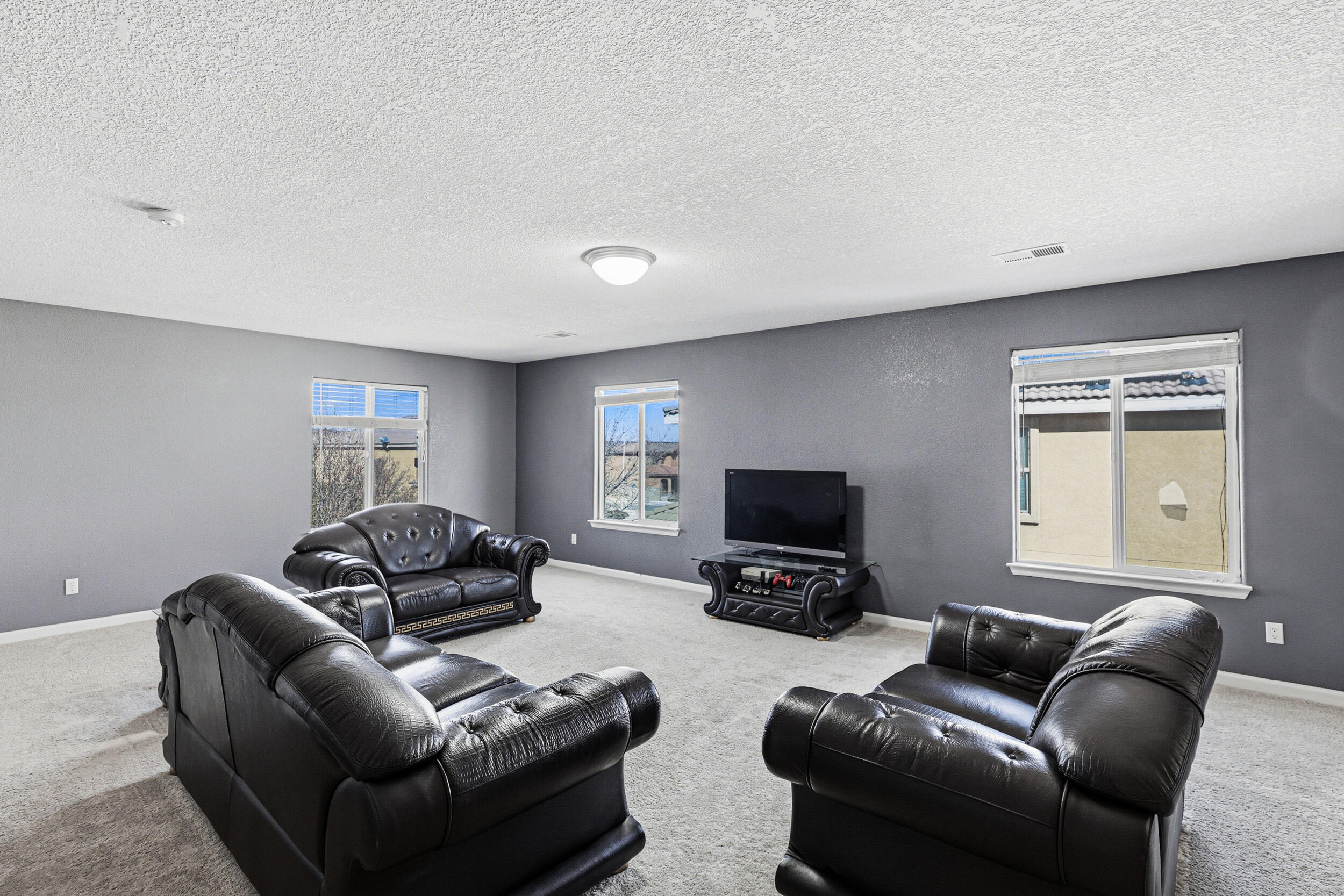 1408 Summer Breeze Drive NW