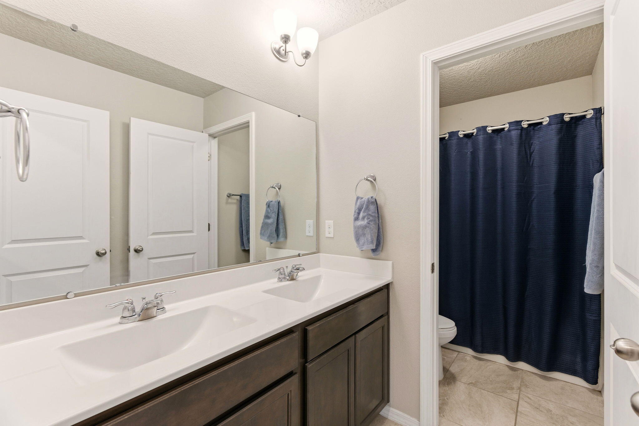 4509 Skyline Loop NE