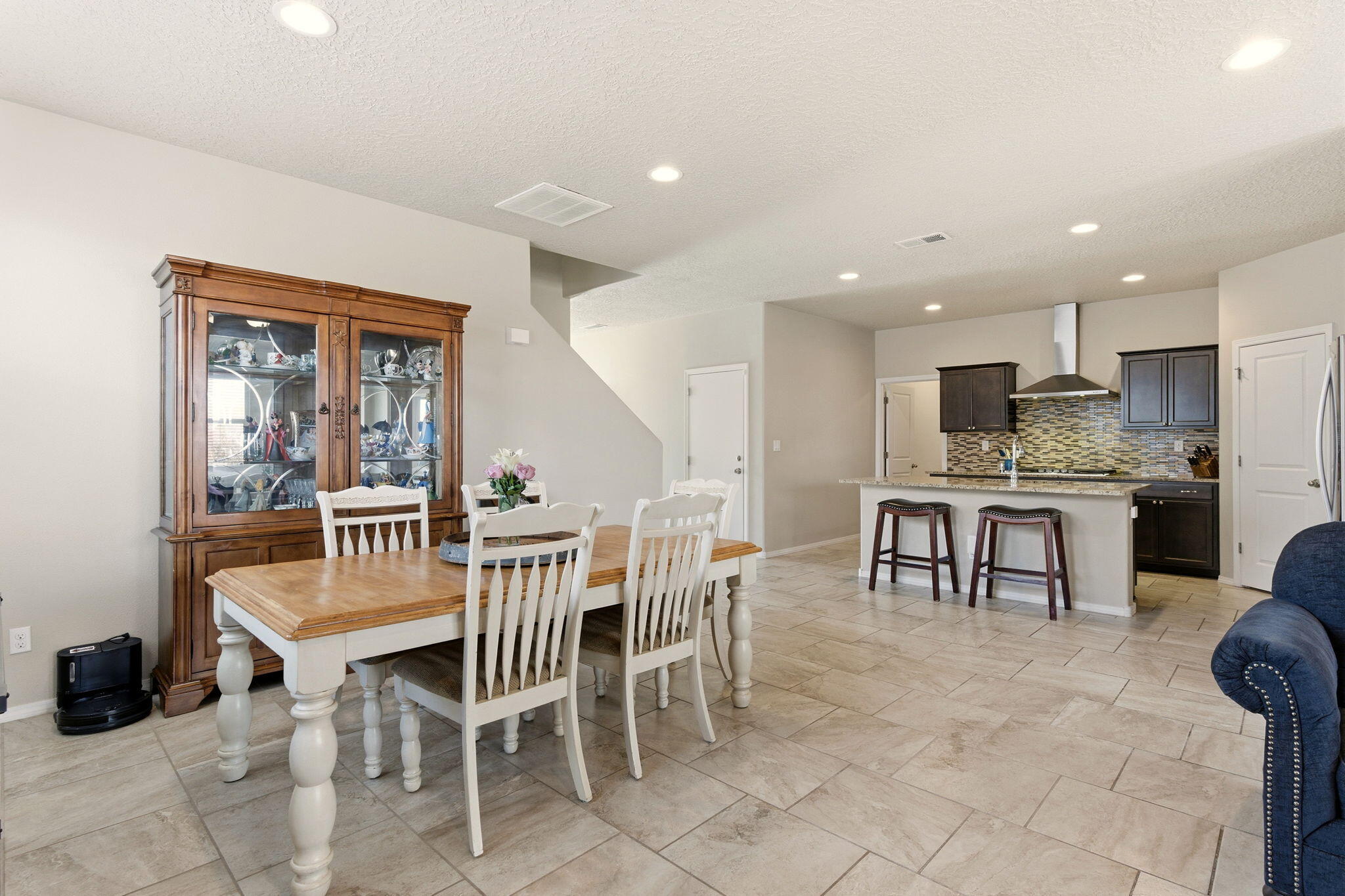 4509 Skyline Loop NE
