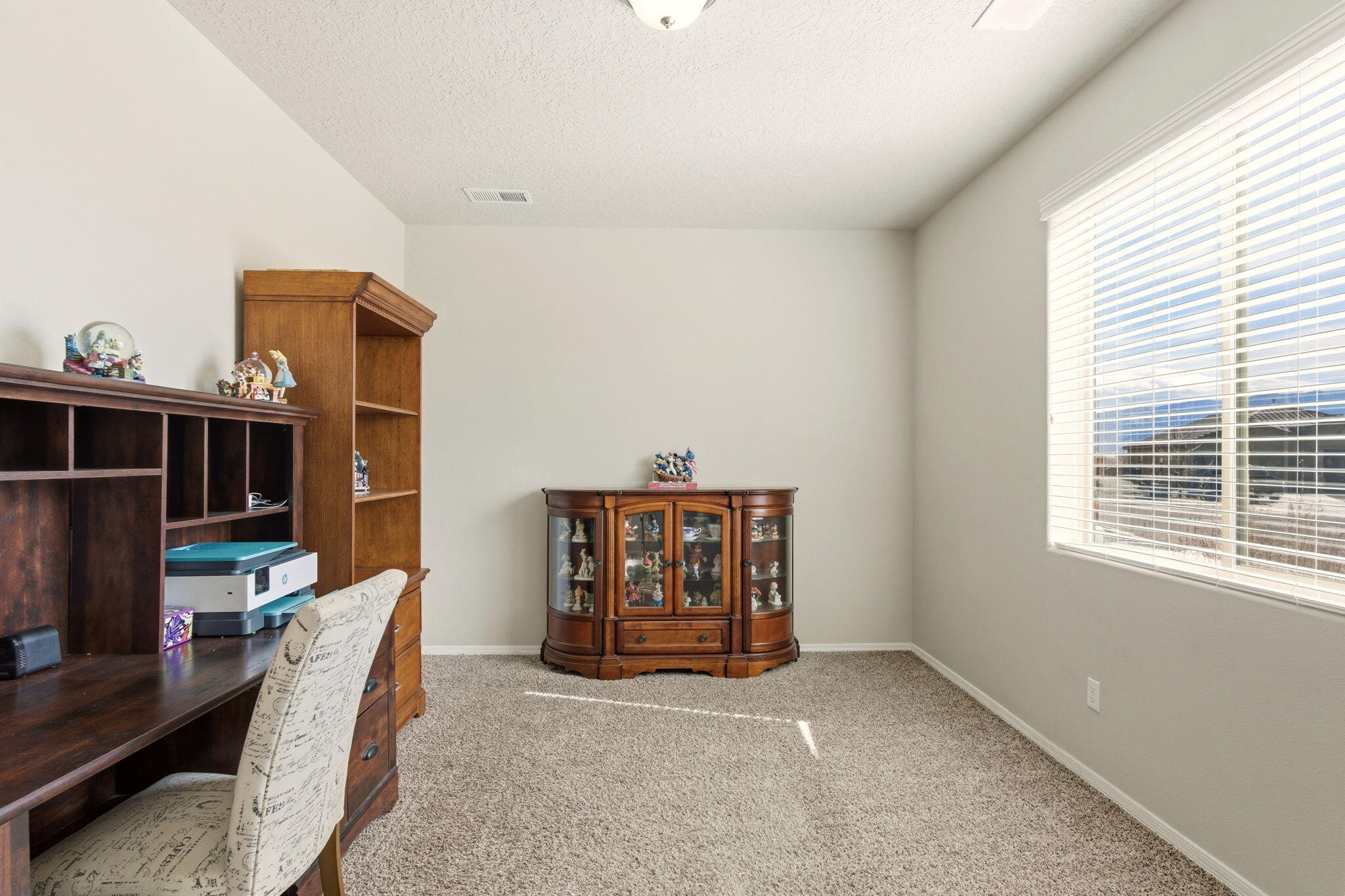 4509 Skyline Loop NE
