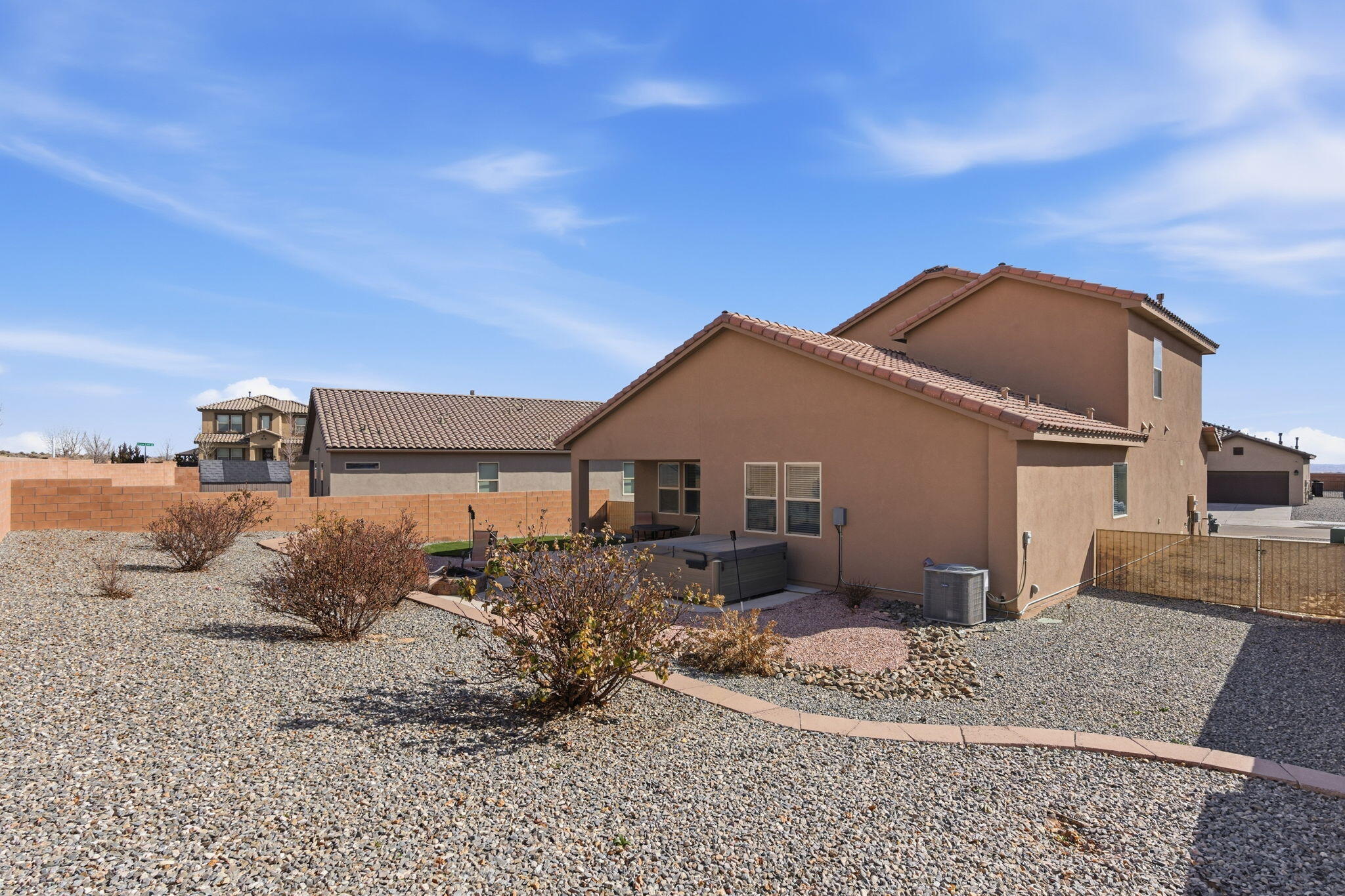 4509 Skyline Loop NE