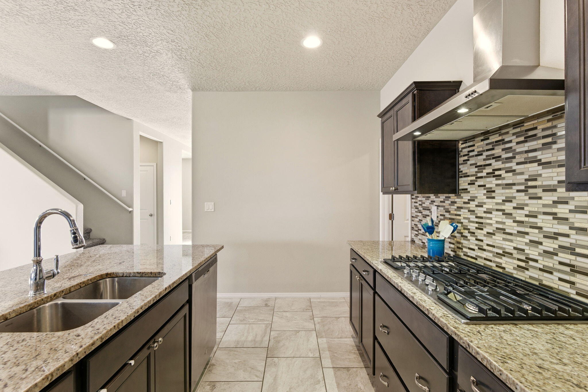 4509 Skyline Loop NE