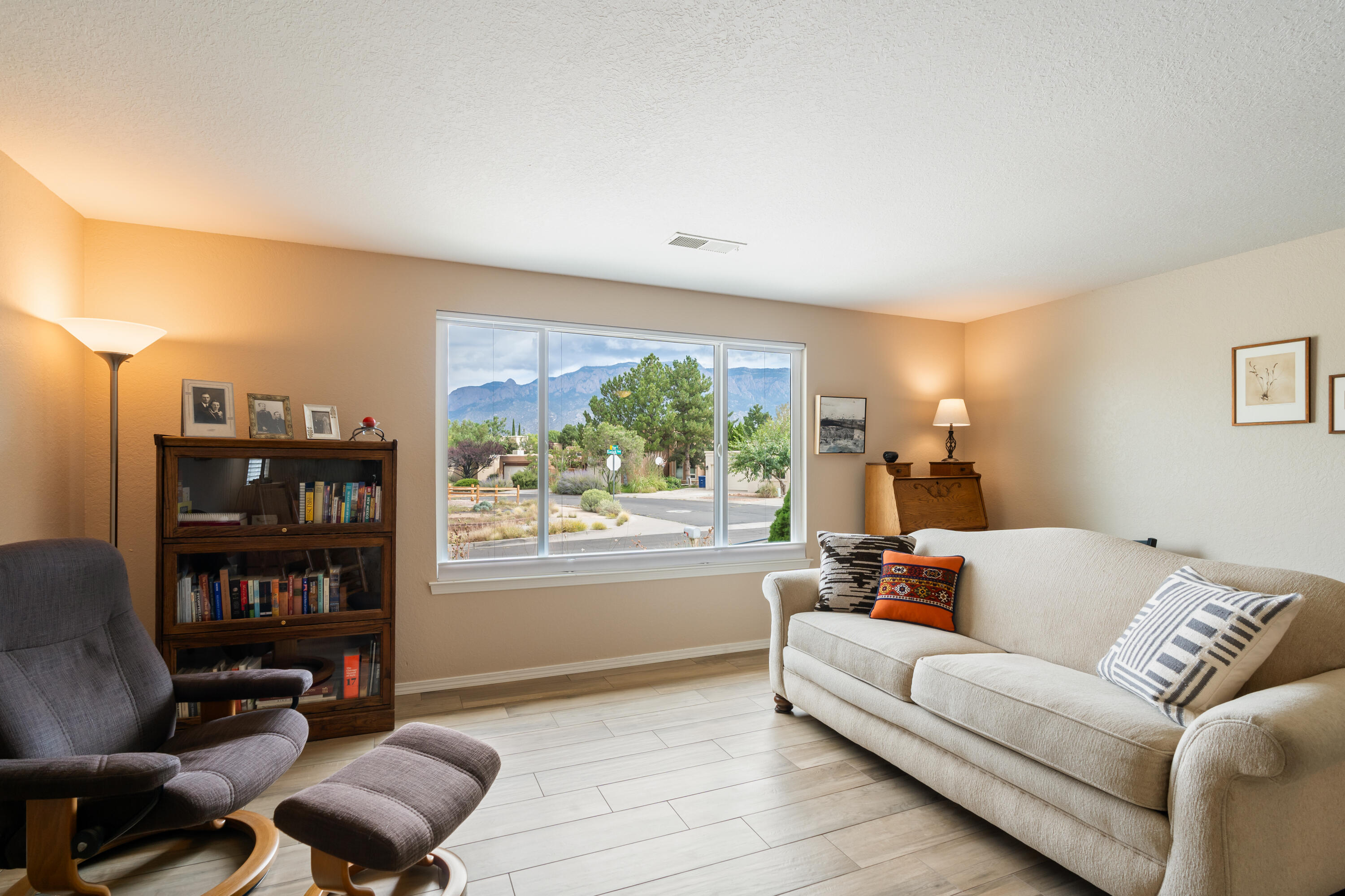 11308 Kielich Avenue NE