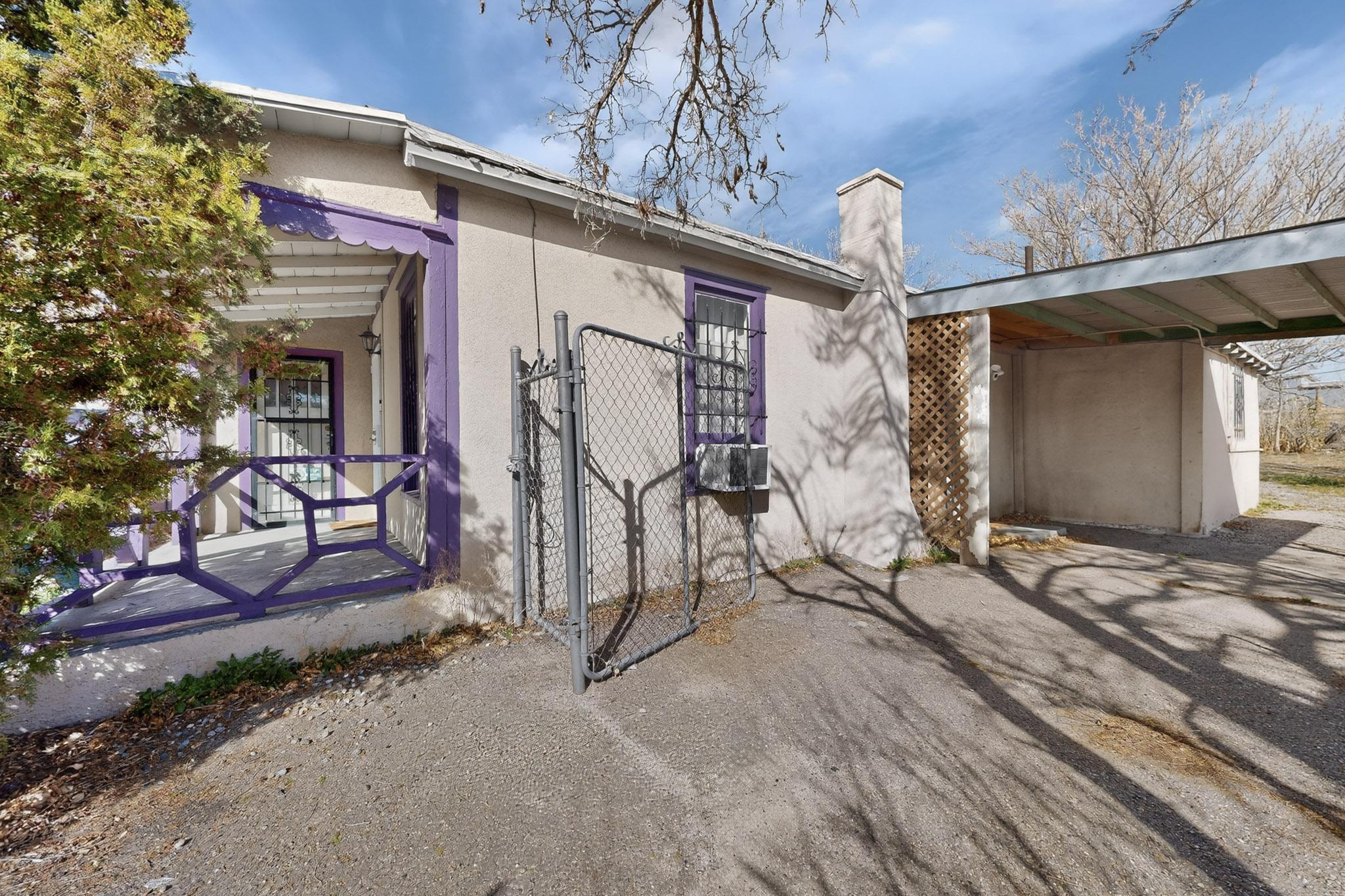 1204 Edith Boulevard SE