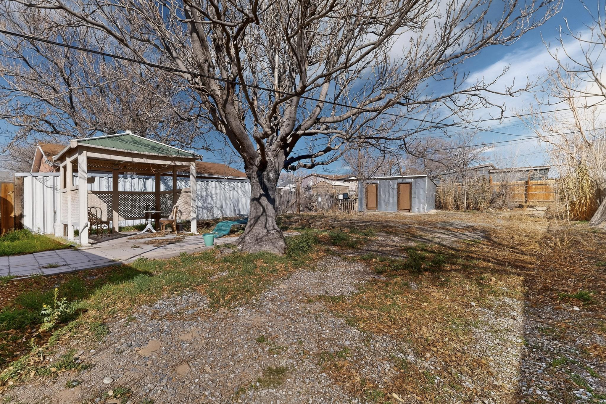 1204 Edith Boulevard SE