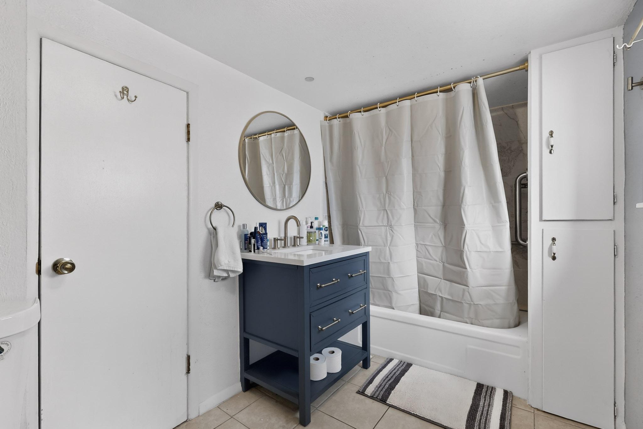 1204 Edith Boulevard SE