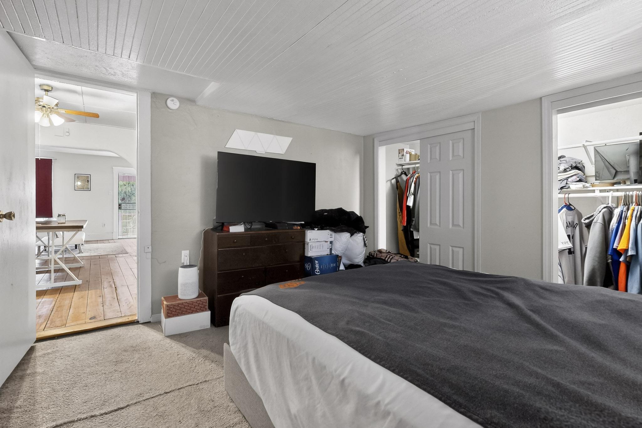 1204 Edith Boulevard SE