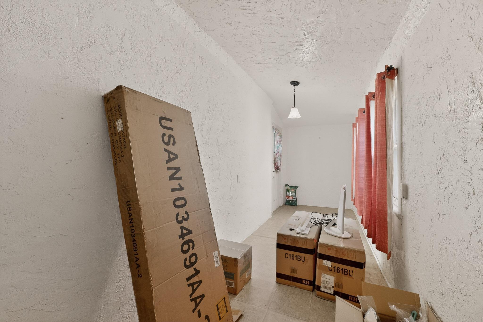 1204 Edith Boulevard SE