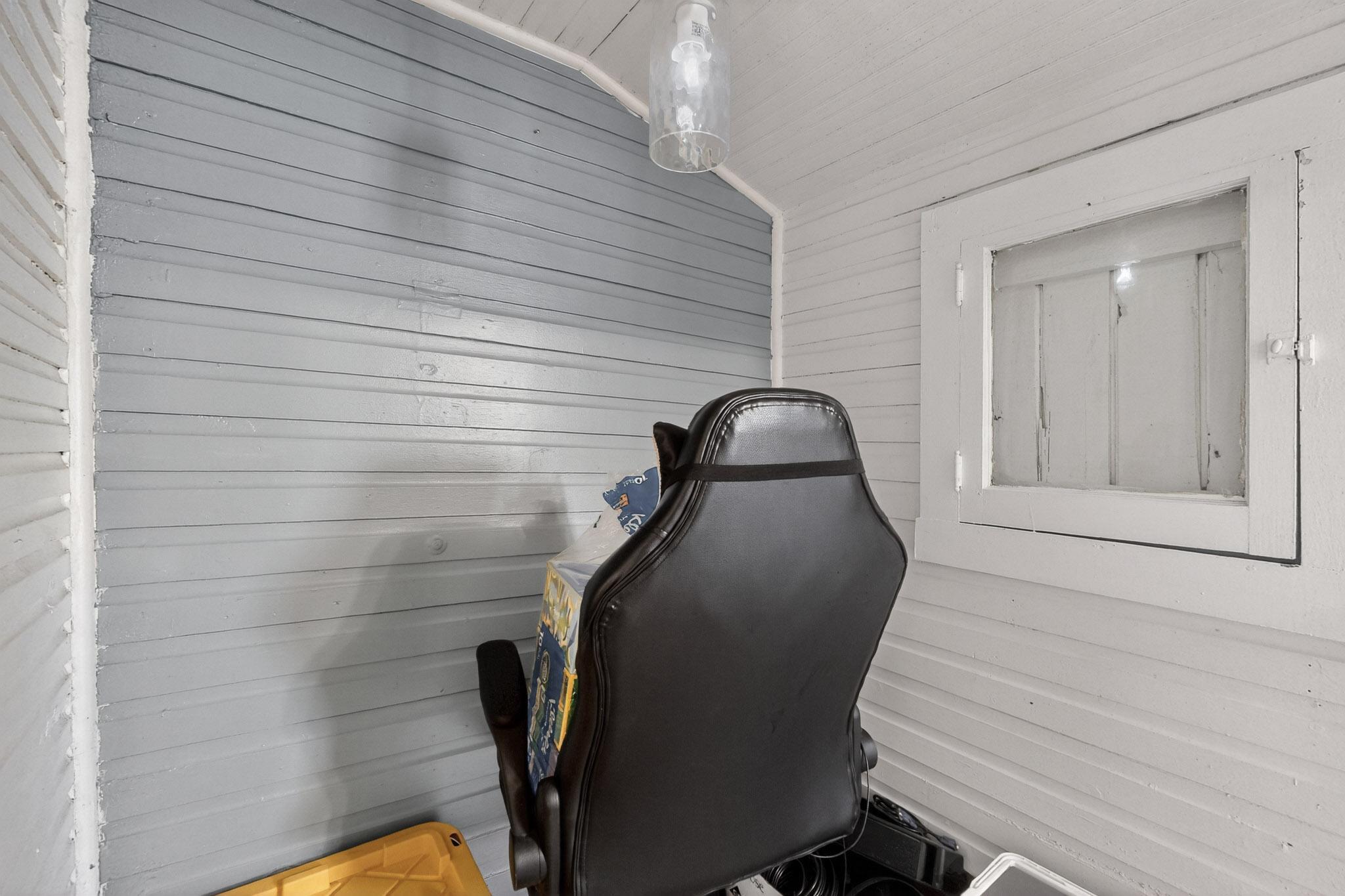 1204 Edith Boulevard SE