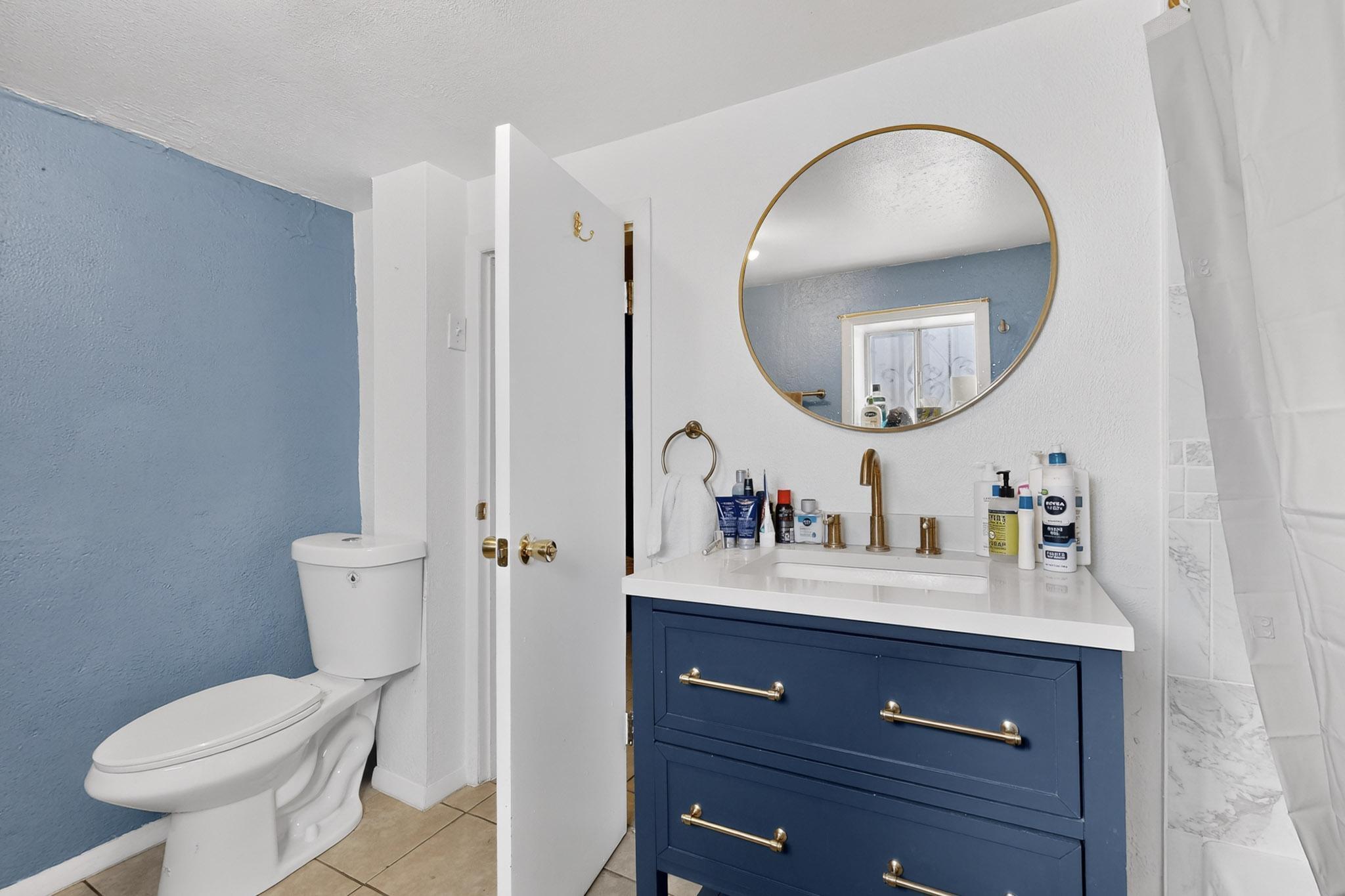 1204 Edith Boulevard SE