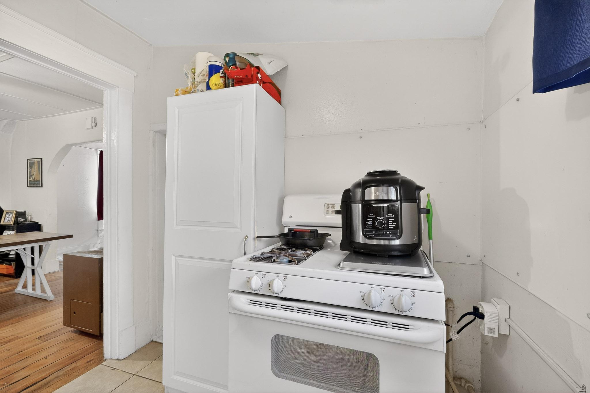 1204 Edith Boulevard SE