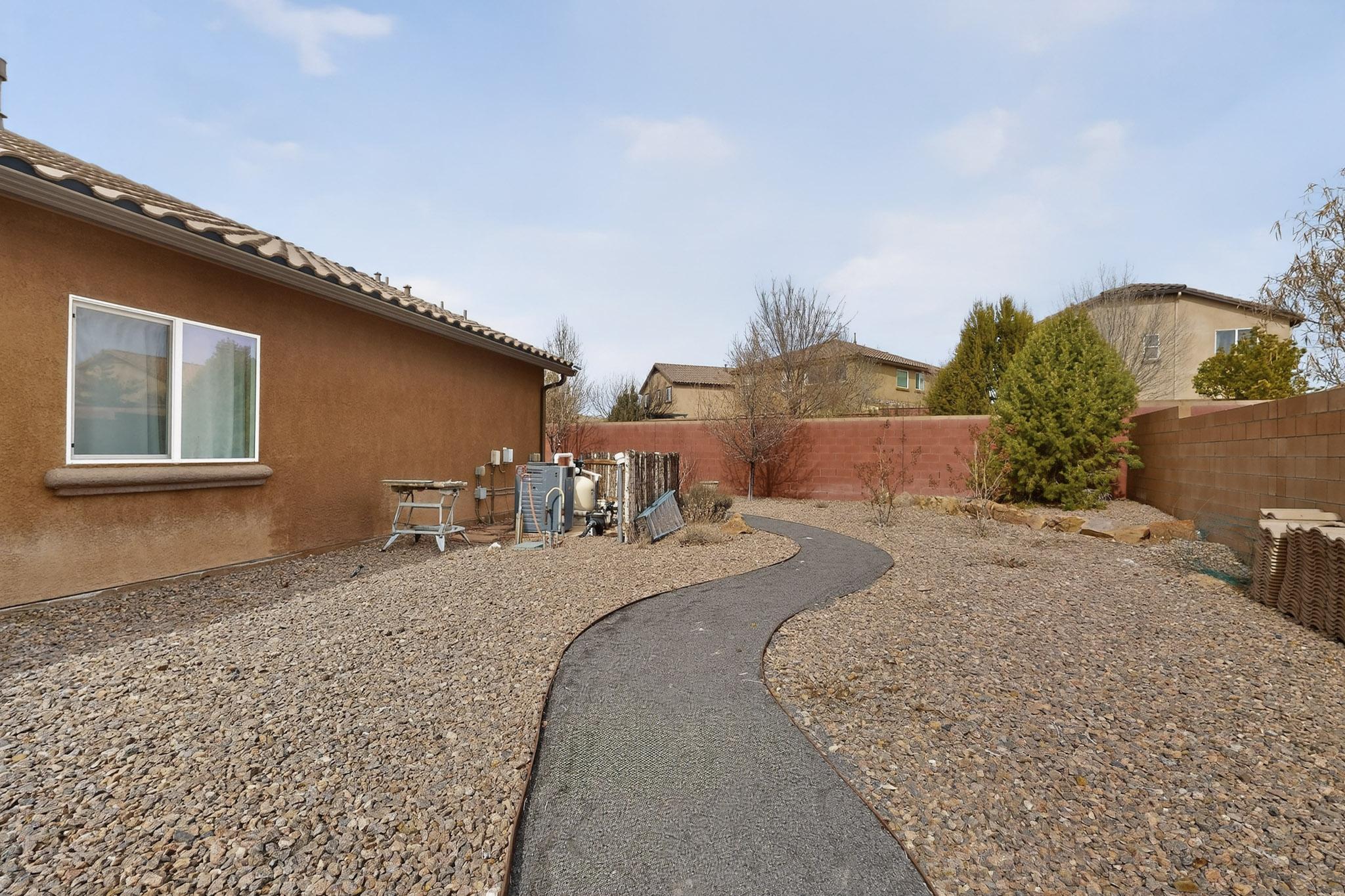 4021 Paseo Vista Place NE