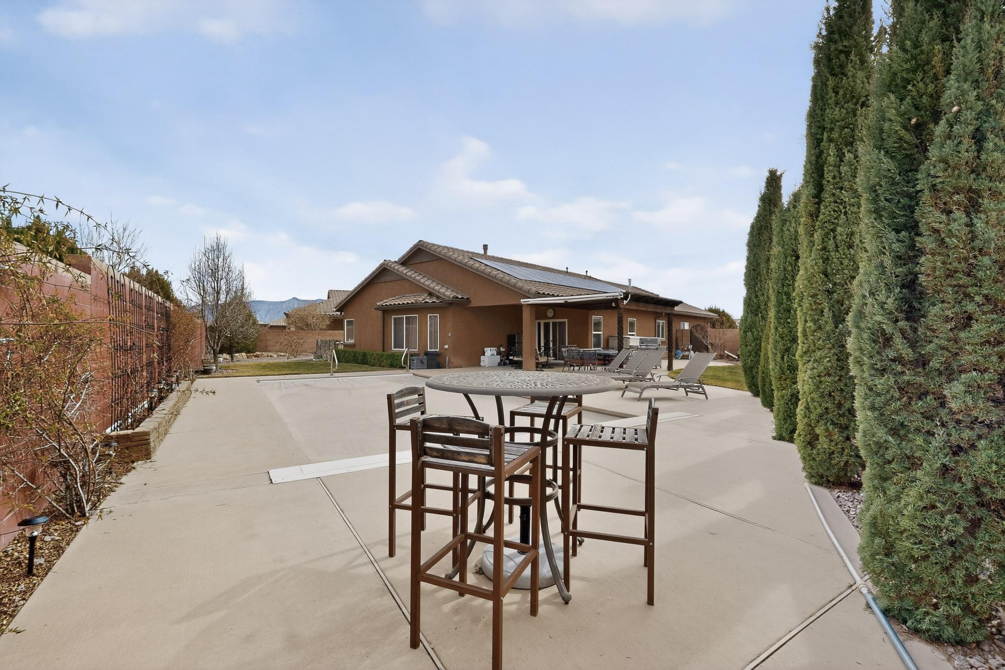 4021 Paseo Vista Place NE