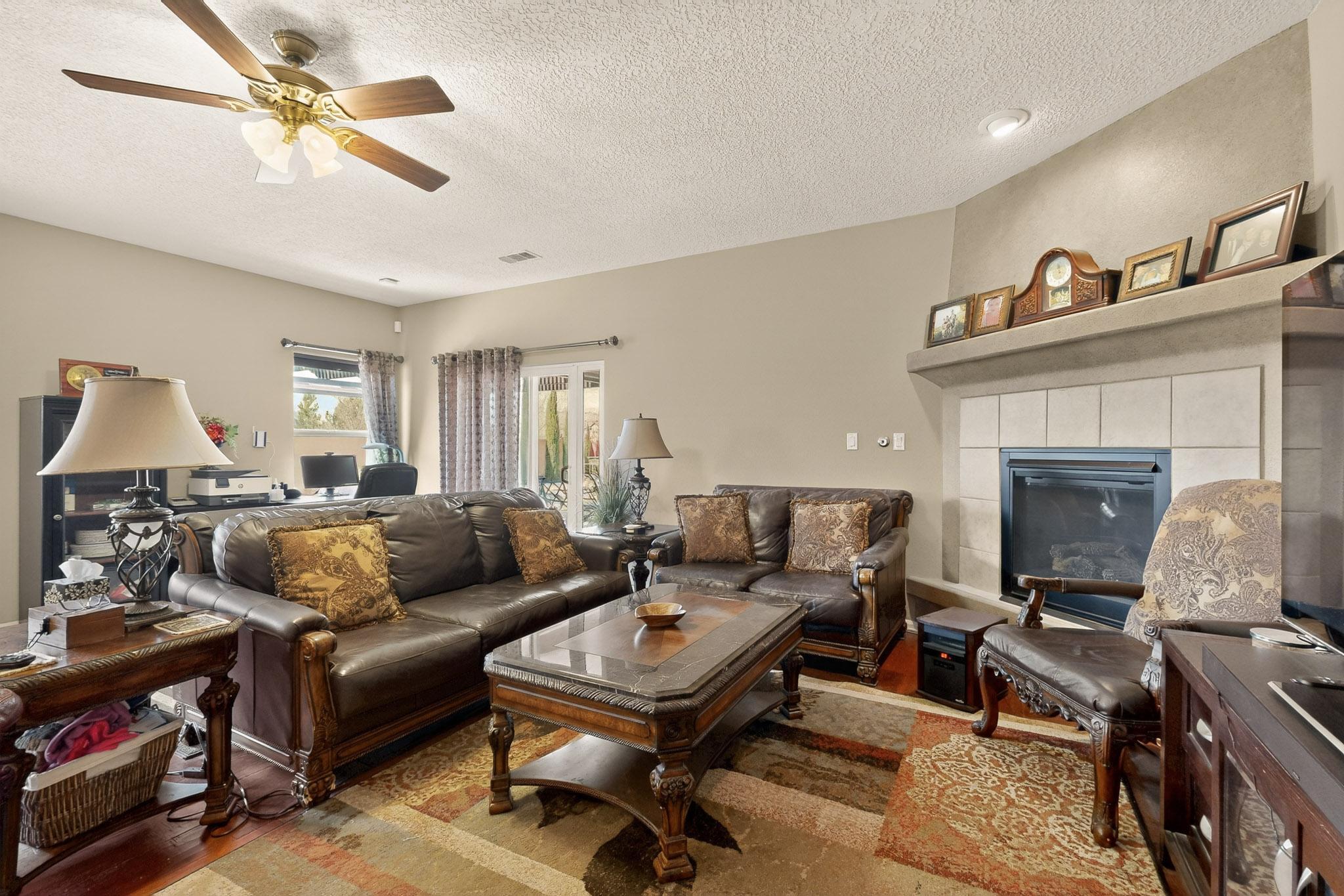 4021 Paseo Vista Place NE