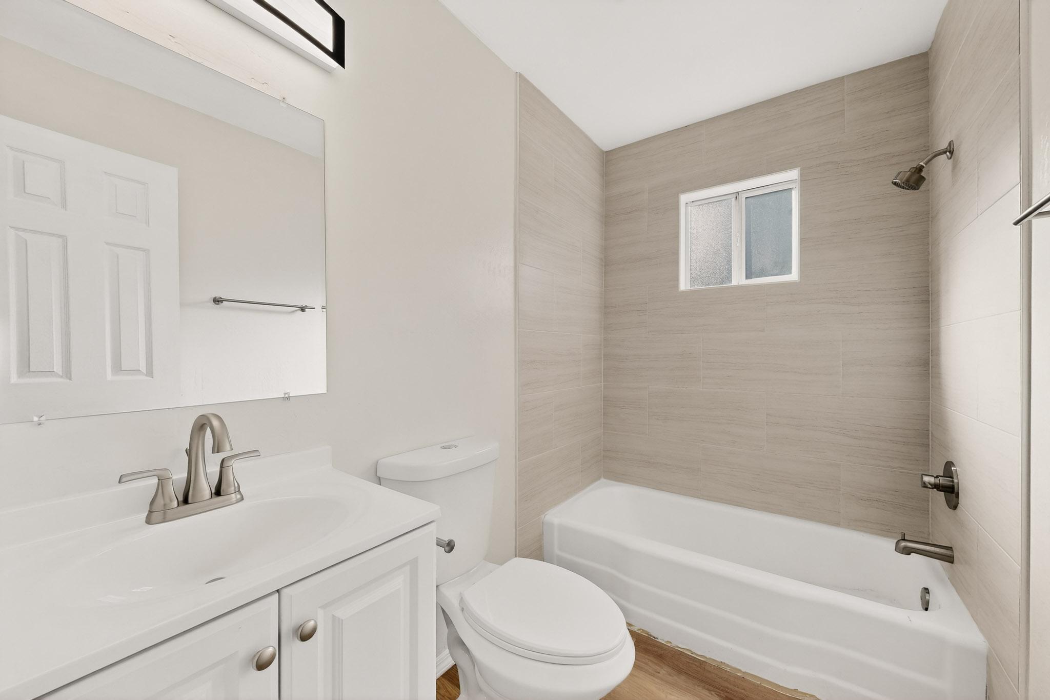 8316 Trumbull Avenue SE