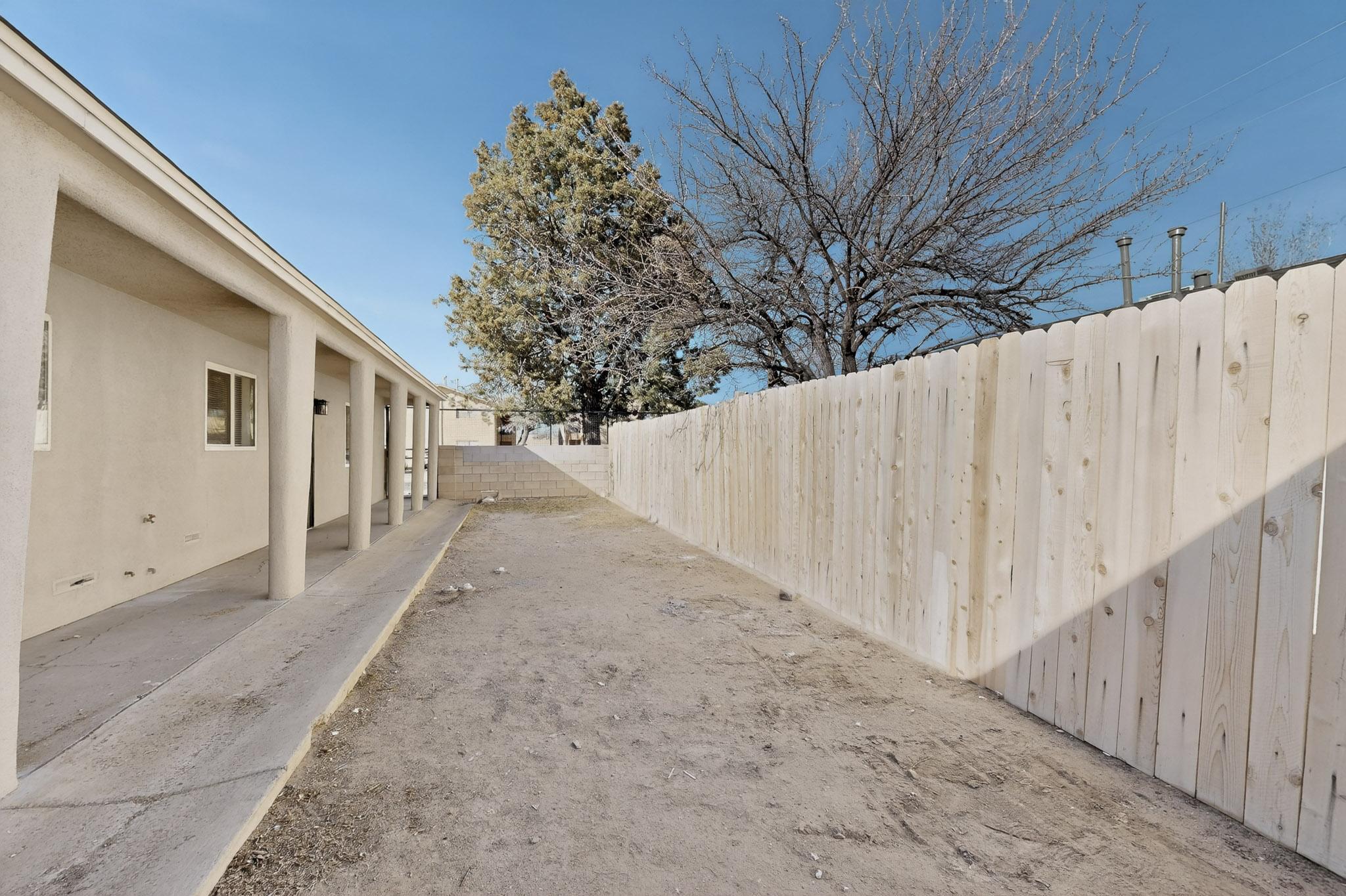 8316 Trumbull Avenue SE