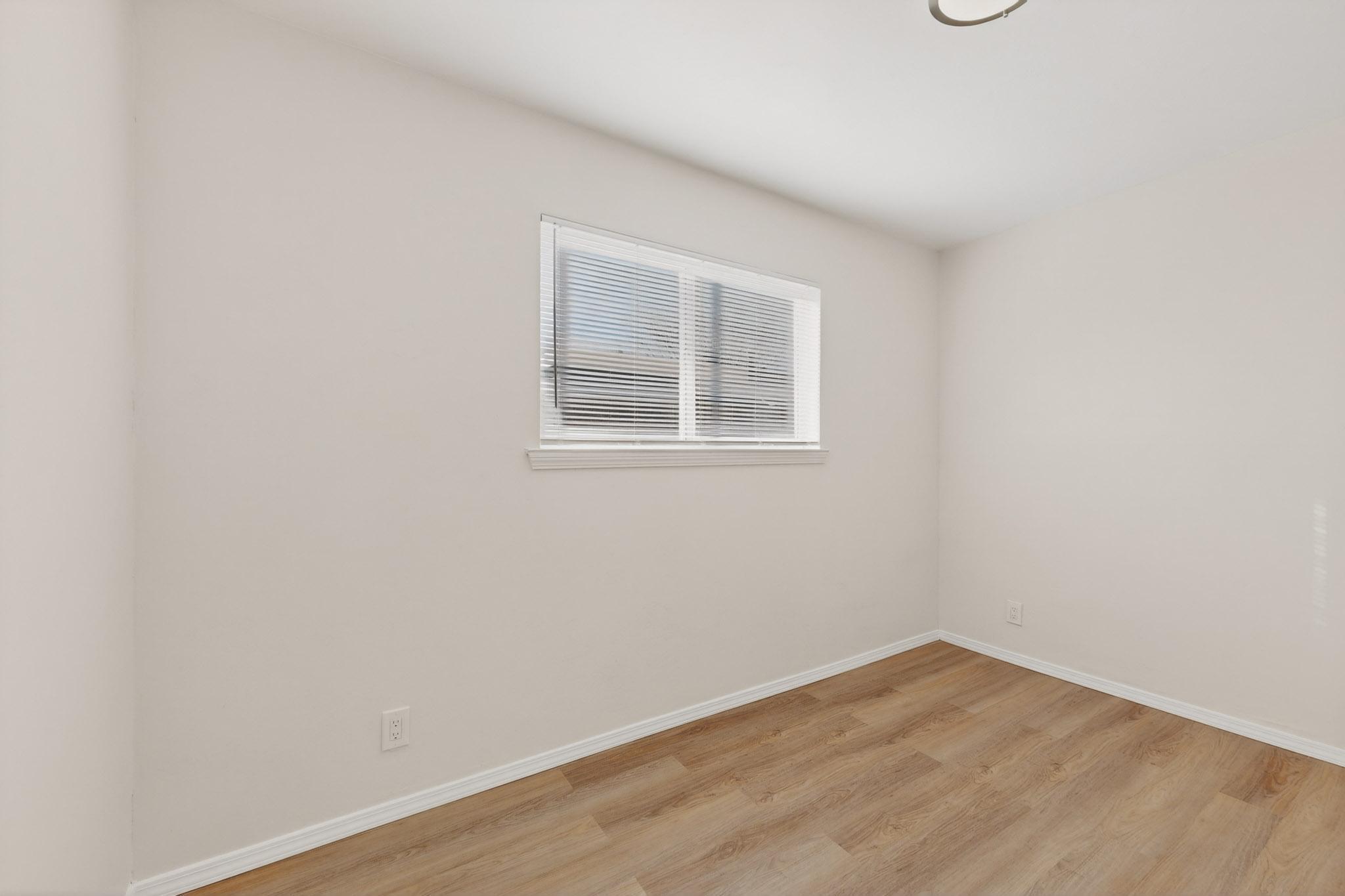 8316 Trumbull Avenue SE