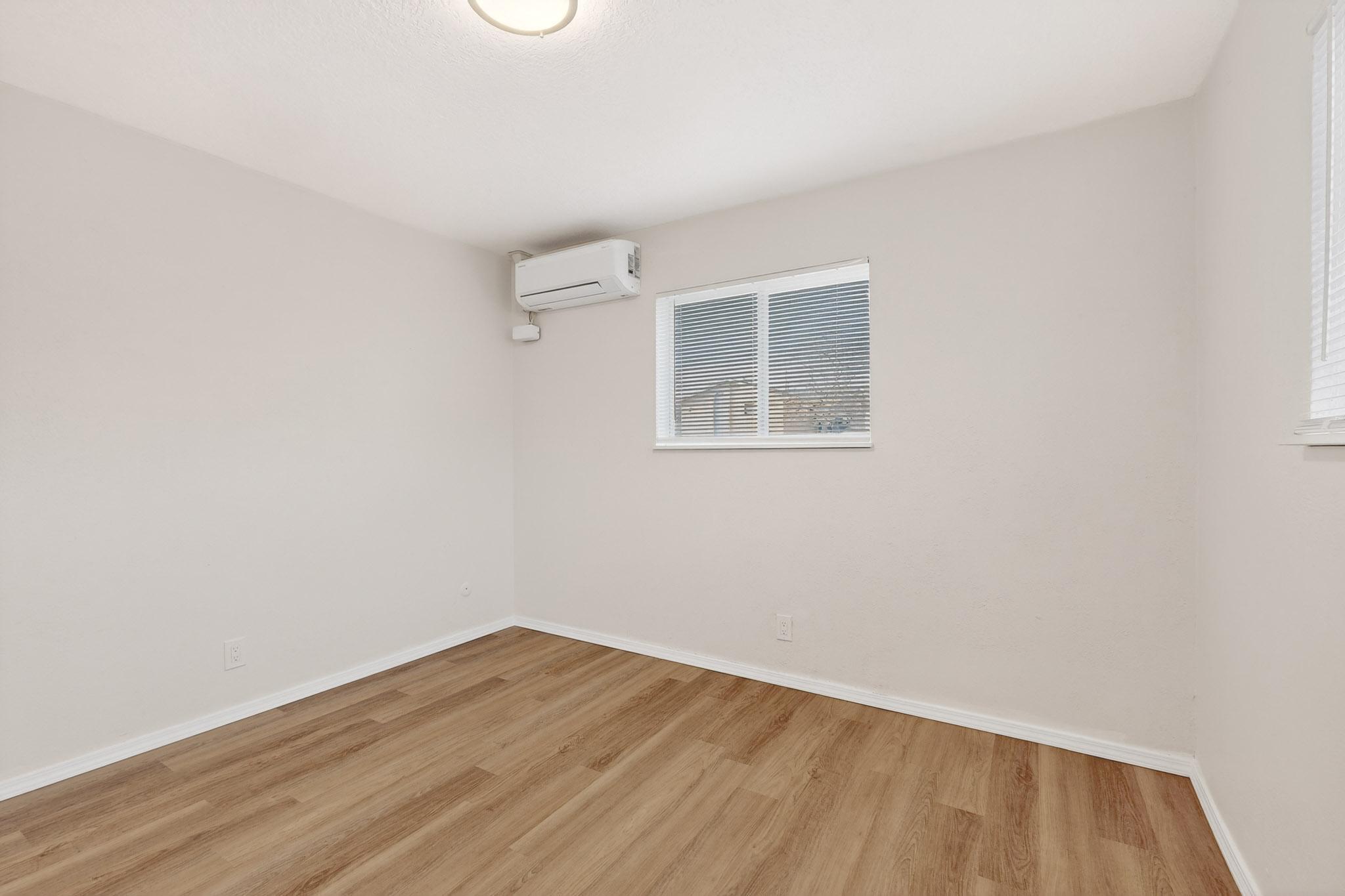 8320 Trumbull Avenue SE