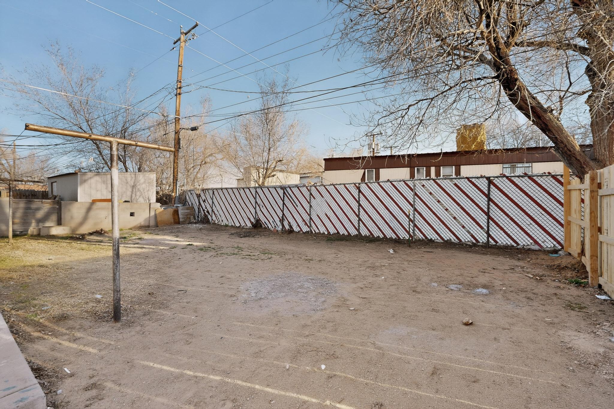 8320 Trumbull Avenue SE