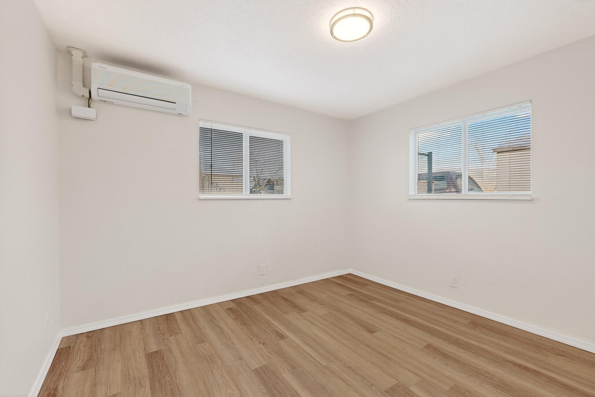 8320 Trumbull Avenue SE