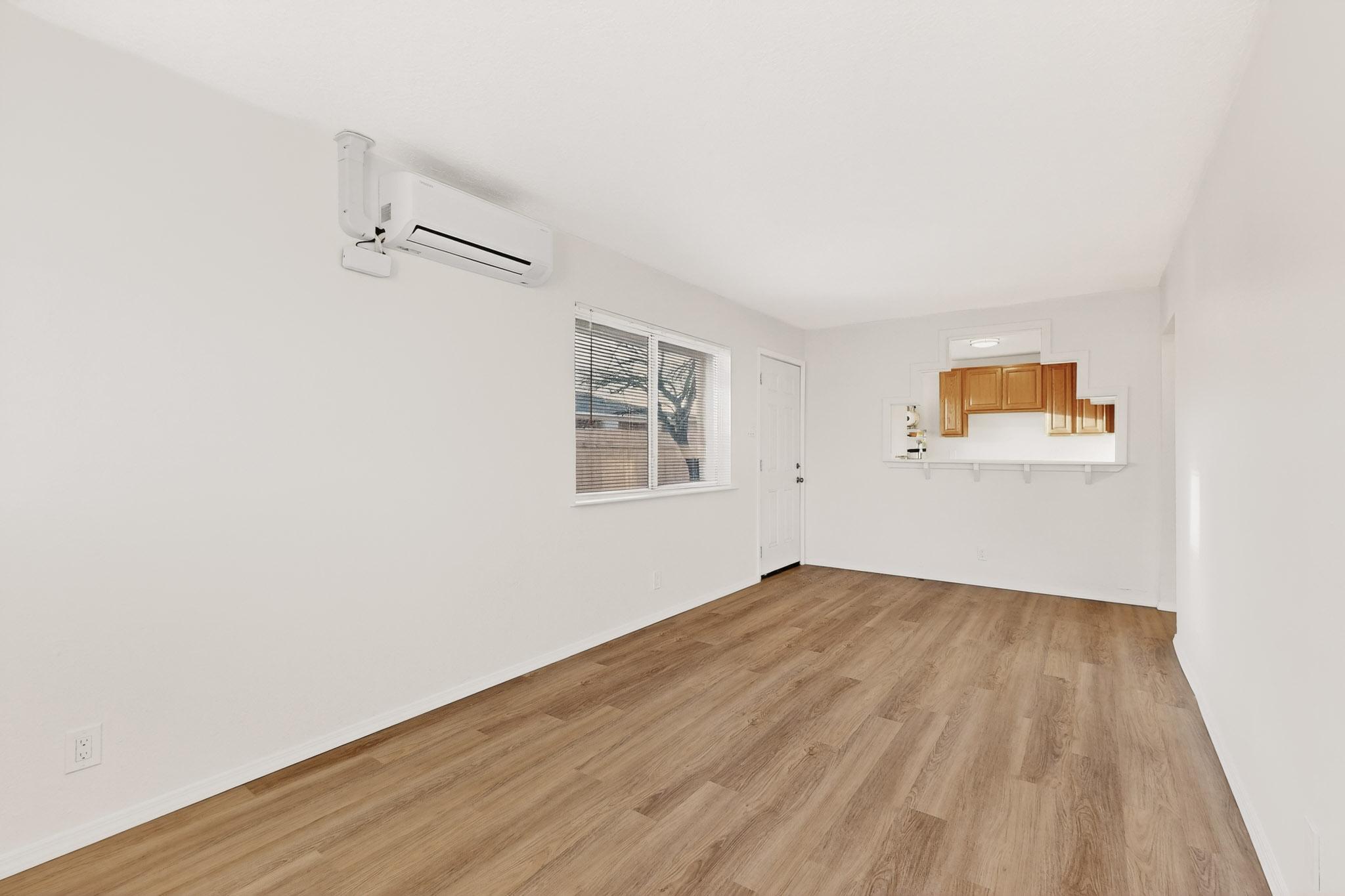 8320 Trumbull Avenue SE