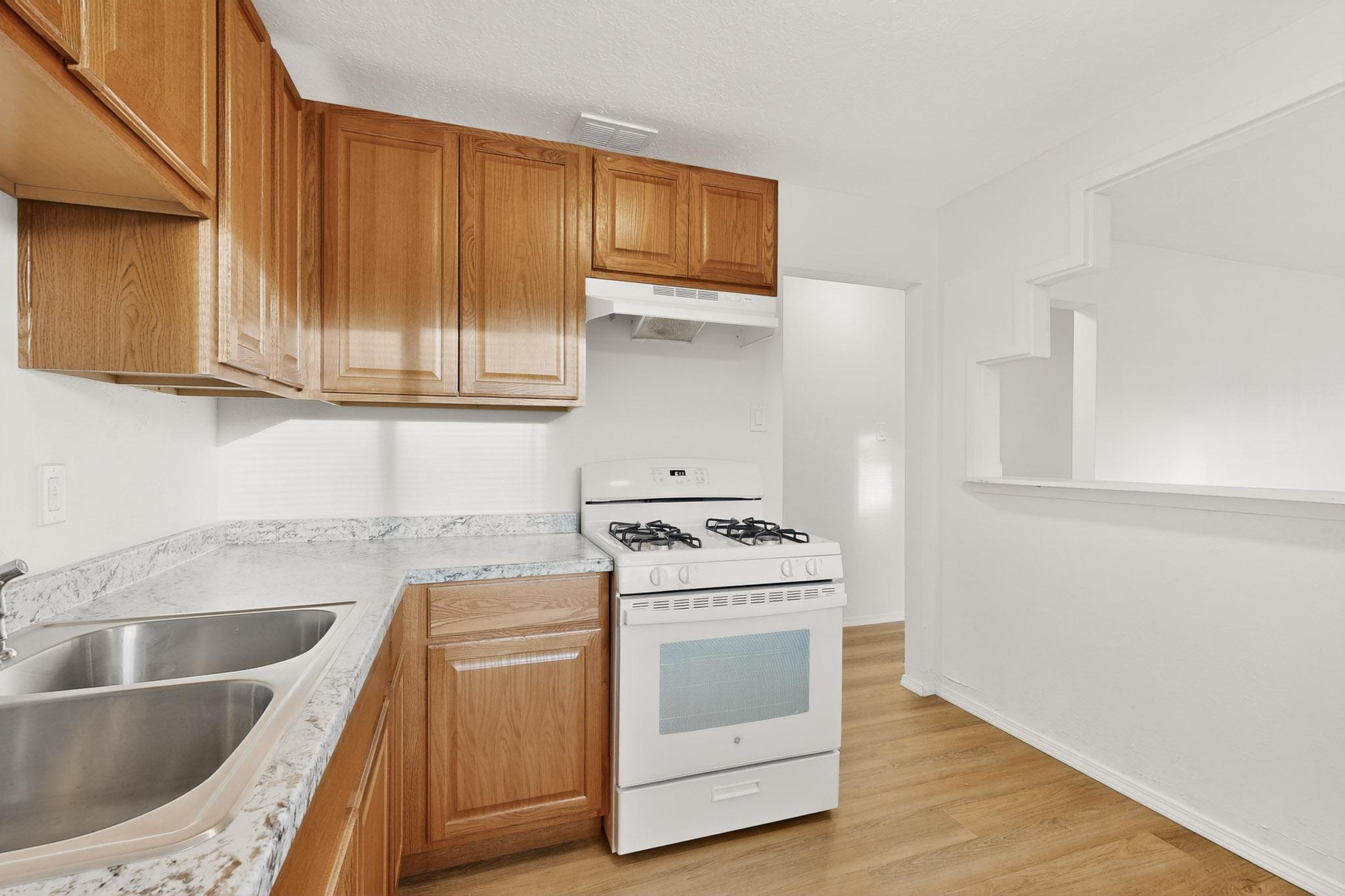 8320 Trumbull Avenue SE