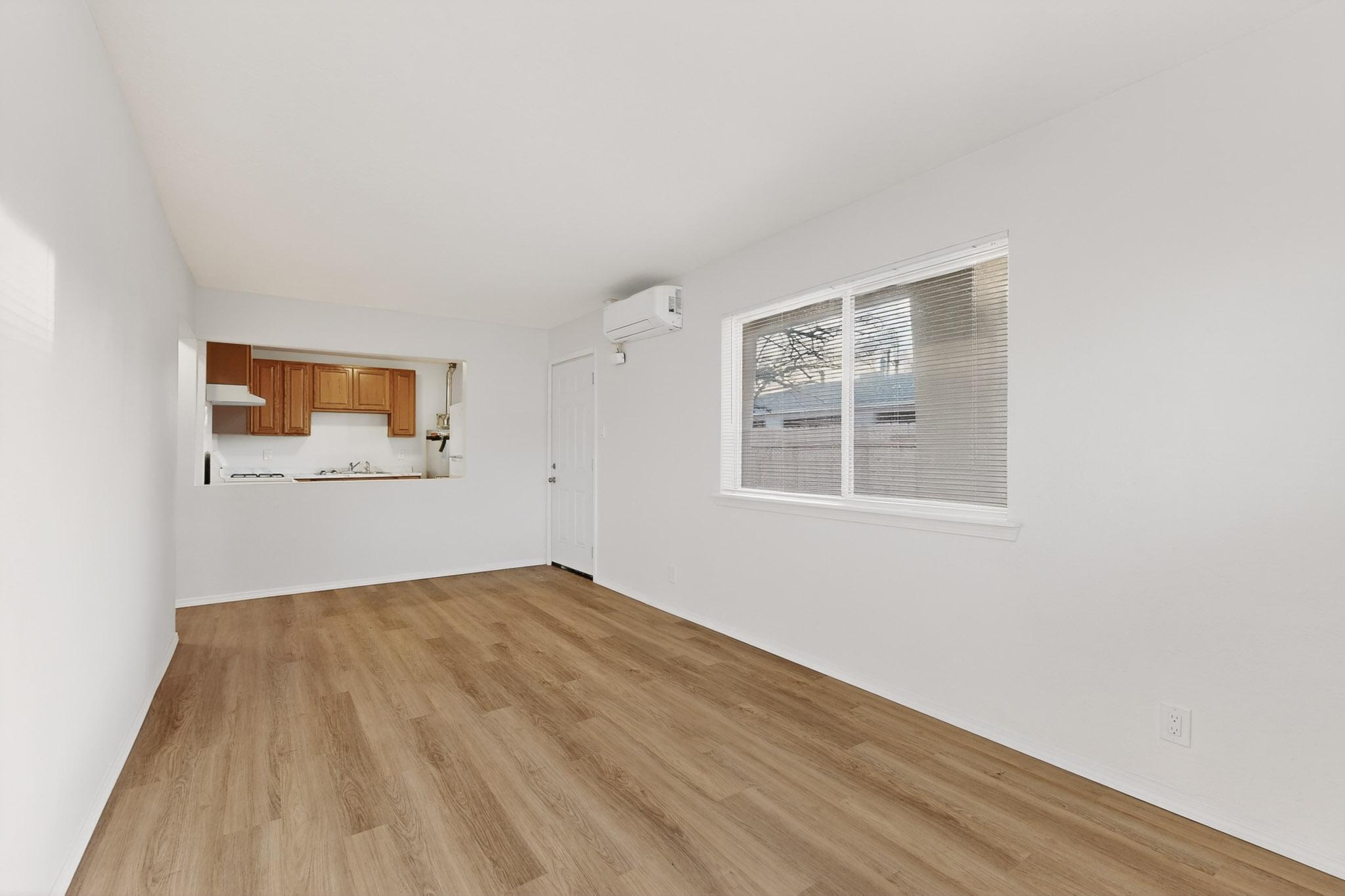 8320 Trumbull Avenue SE