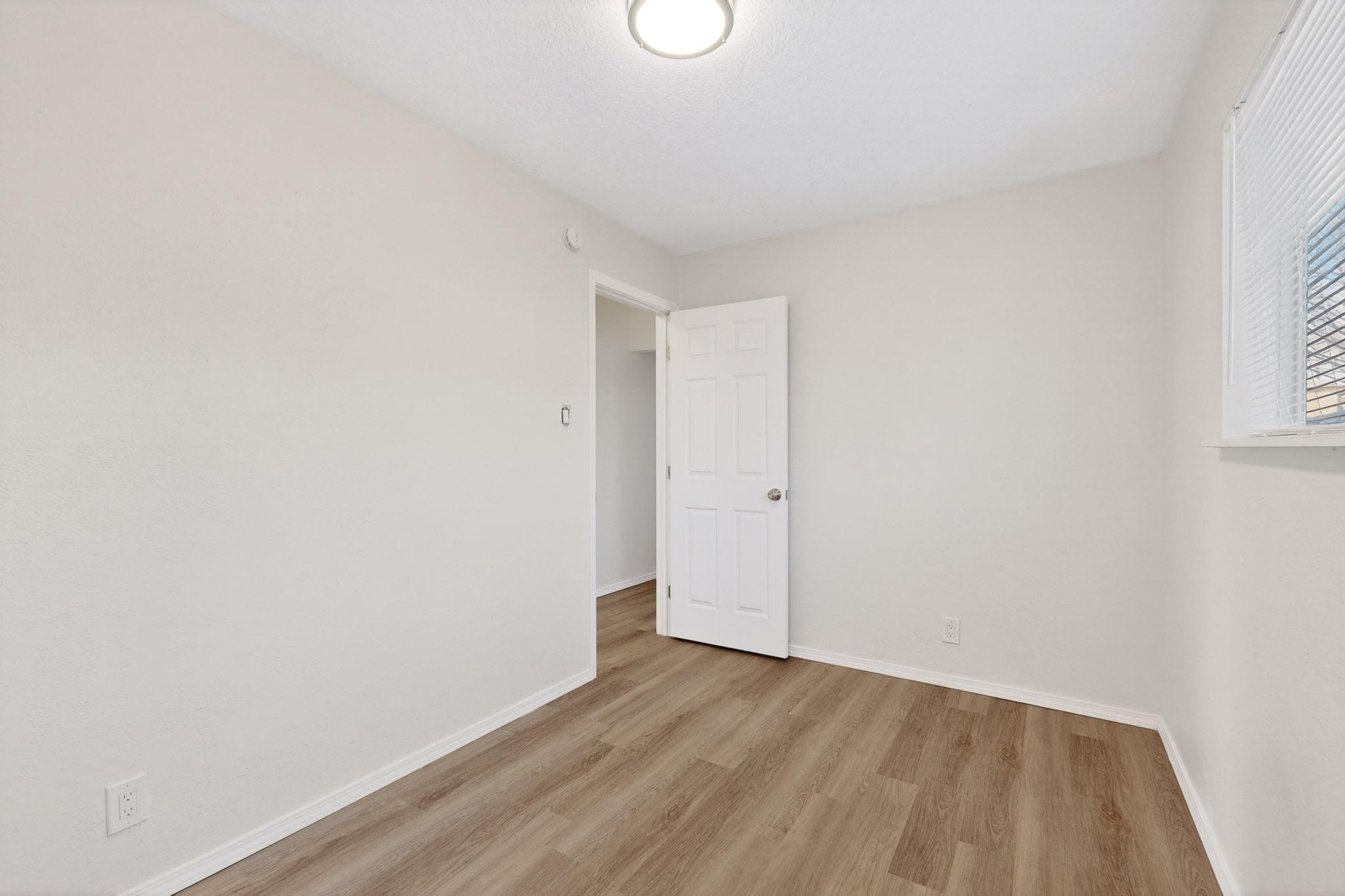 8320 Trumbull Avenue SE