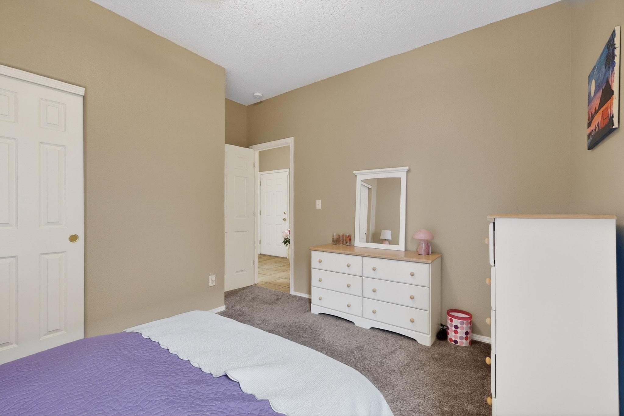 7712 Calle Carisma NE