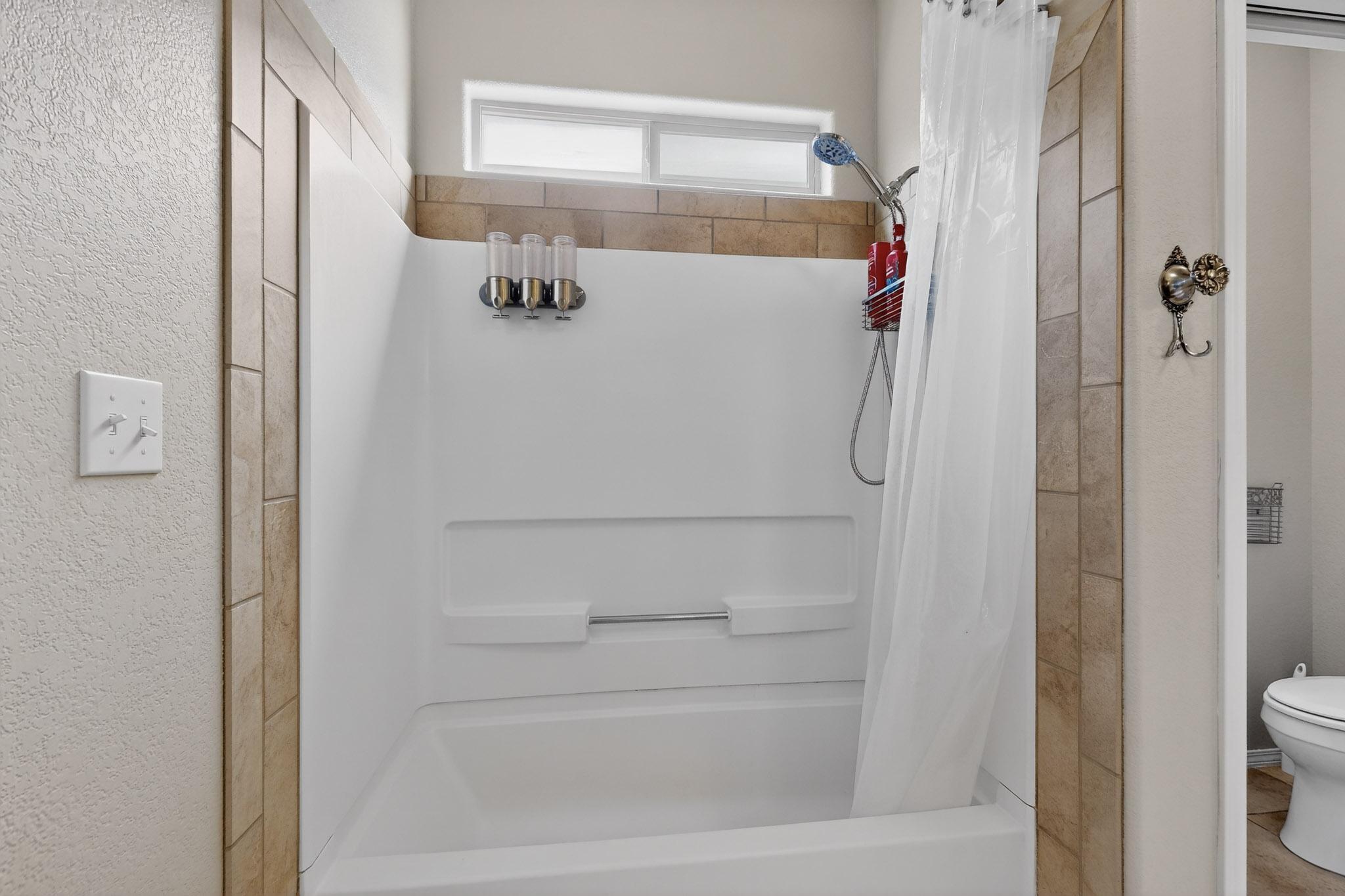 7712 Calle Carisma NE