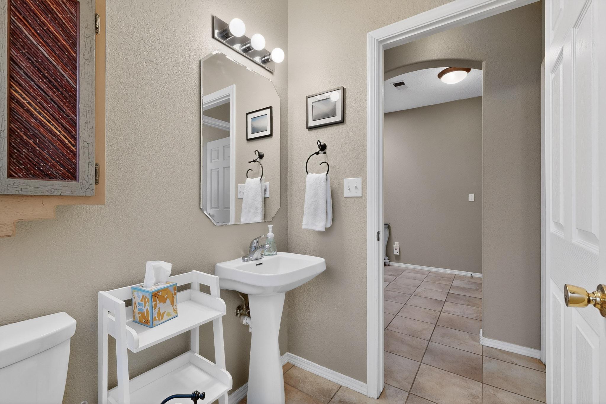 7712 Calle Carisma NE