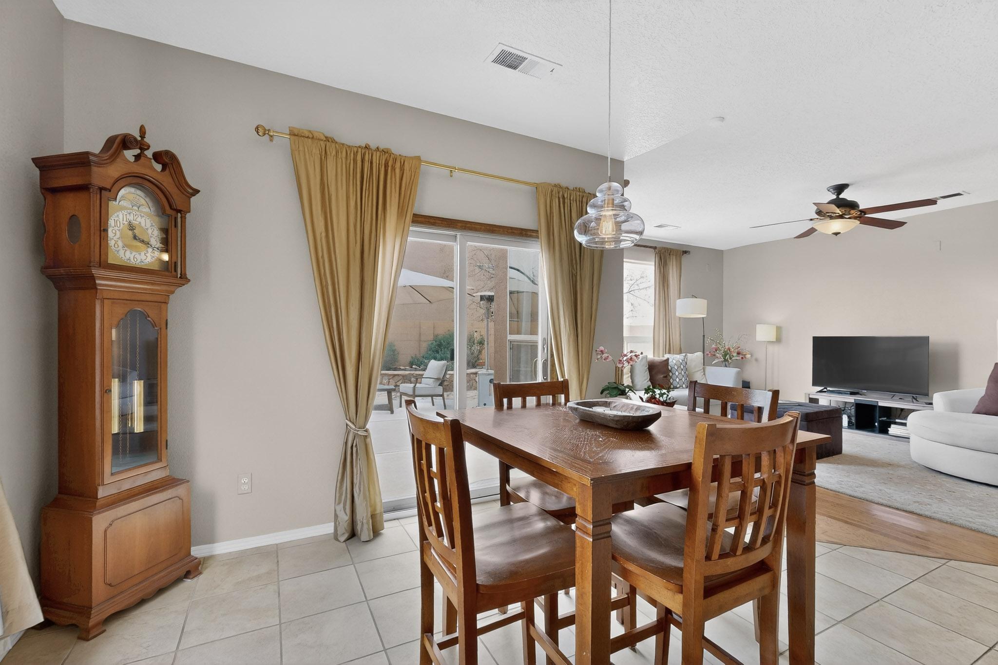 7712 Calle Carisma NE