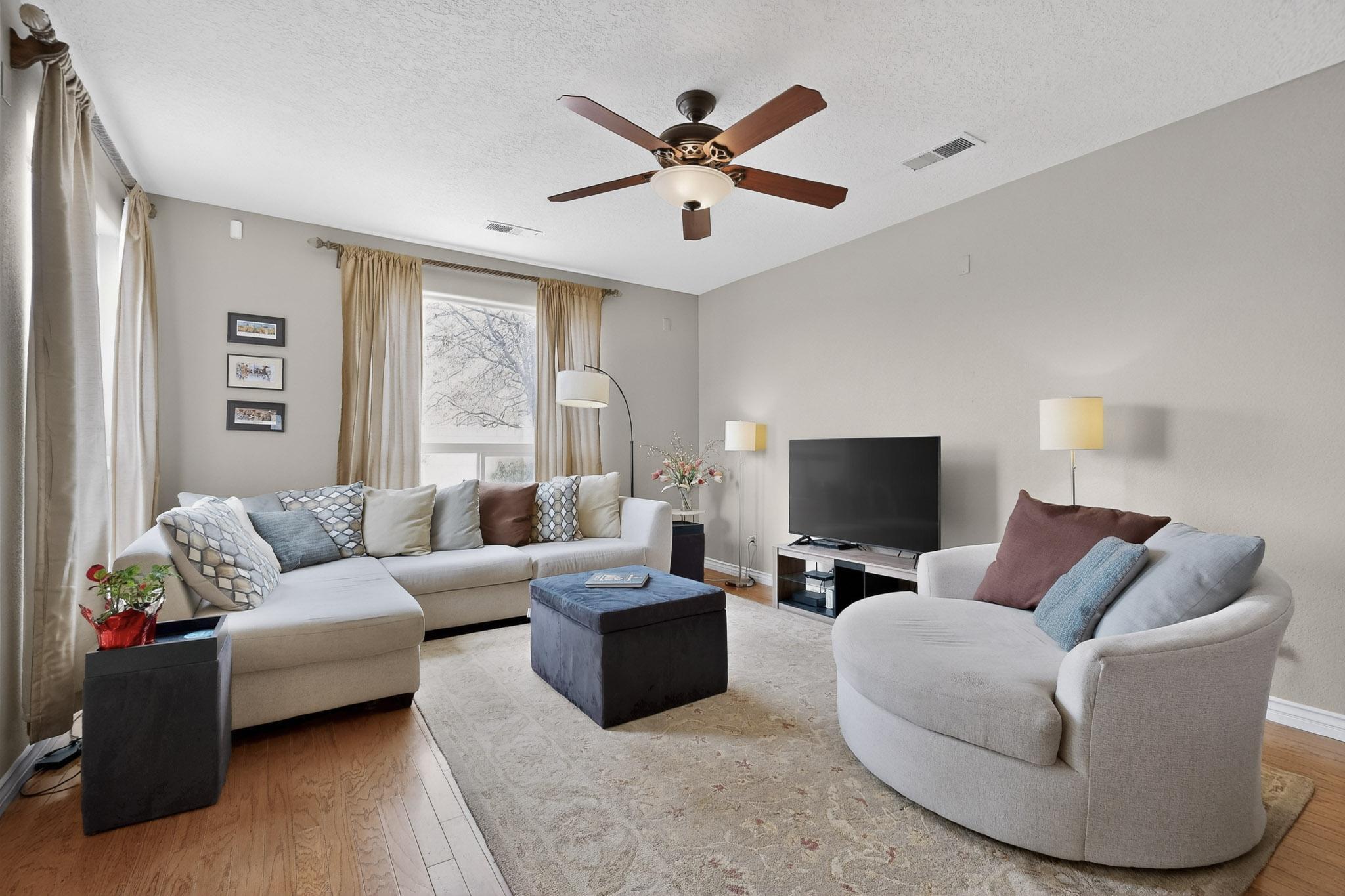 7712 Calle Carisma NE