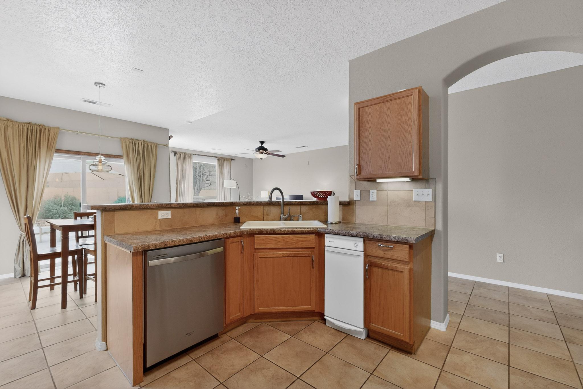 7712 Calle Carisma NE