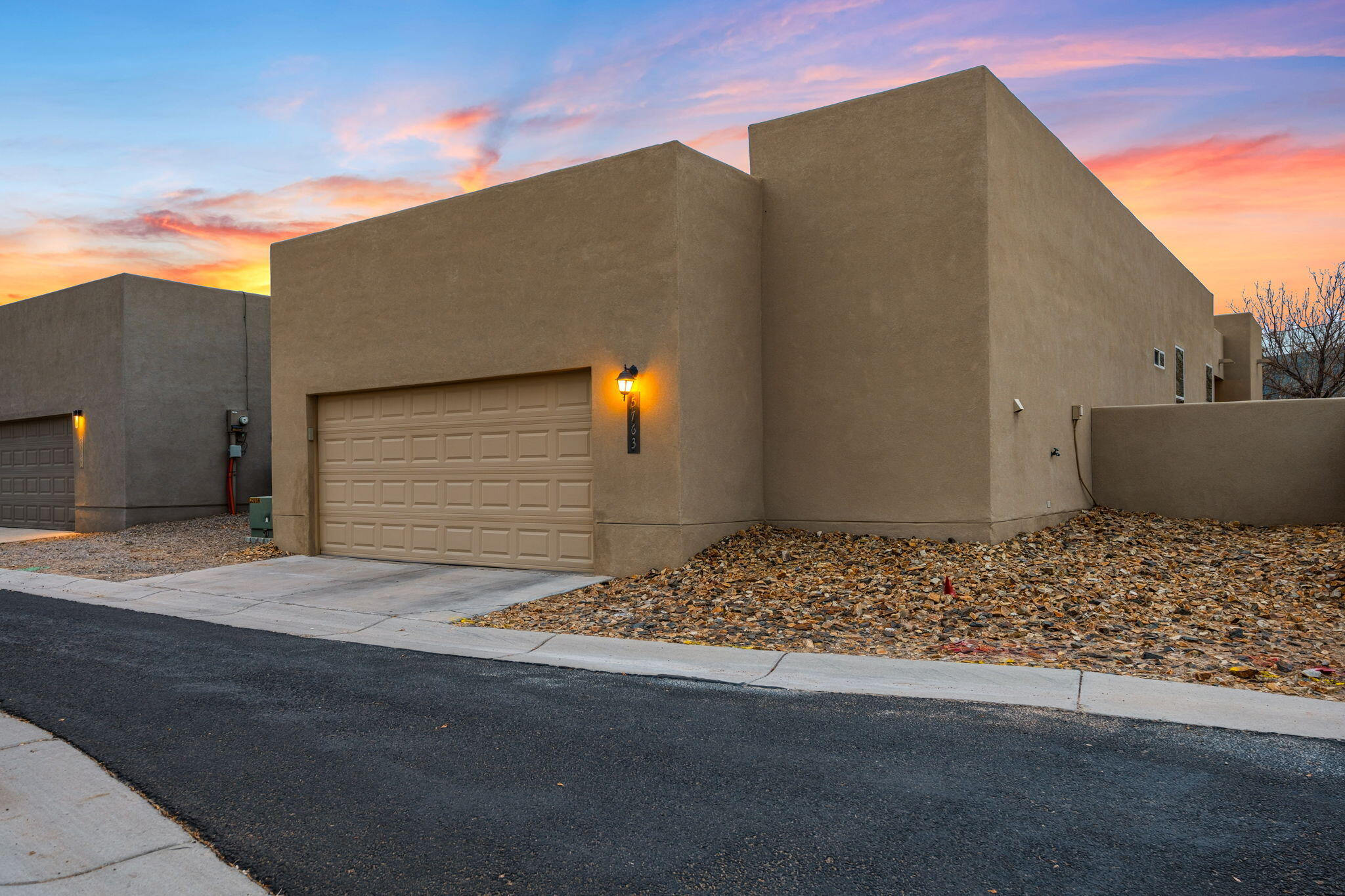 5763 University Boulevard SE