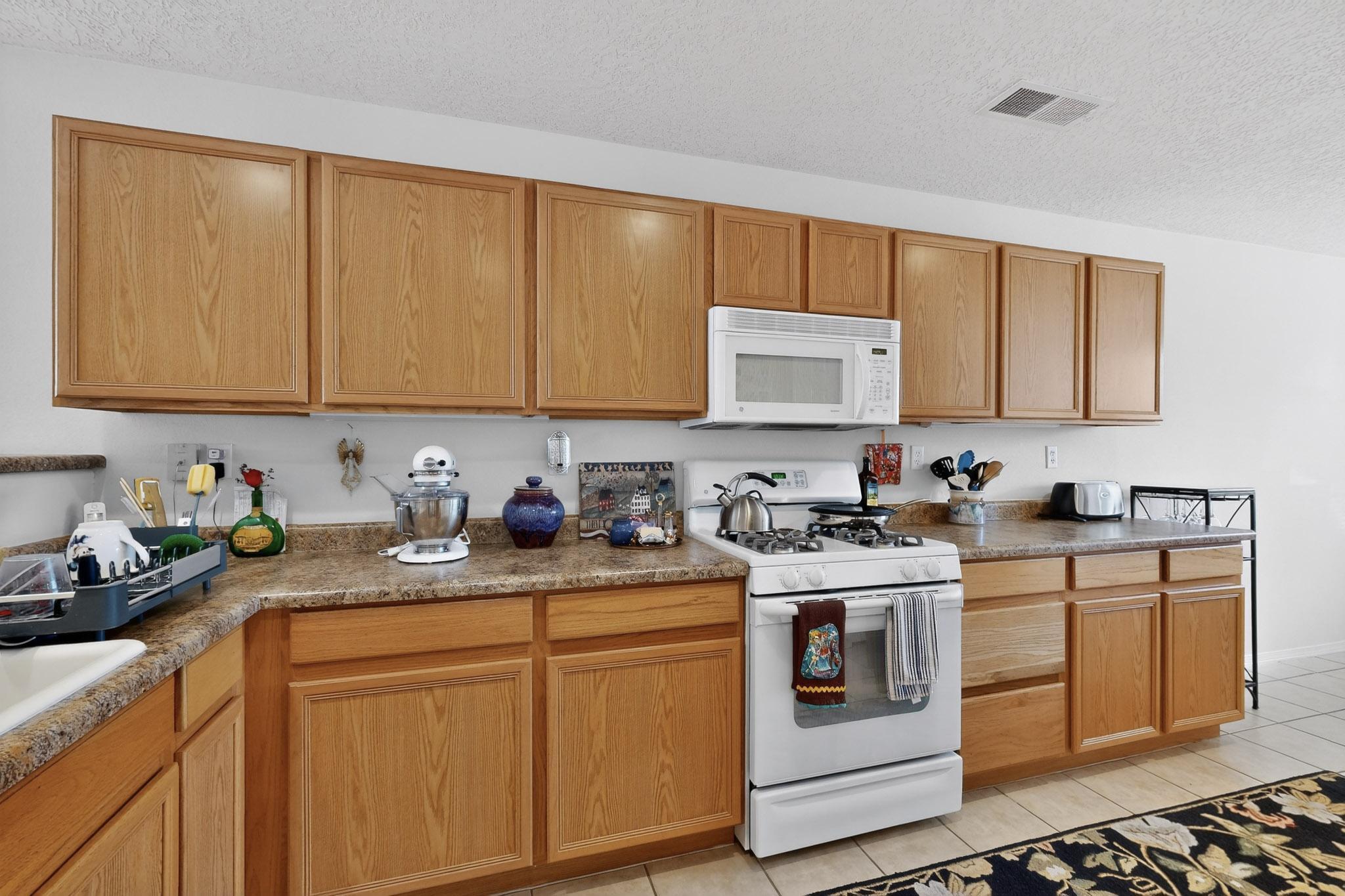 9209 Sundoro Place NW