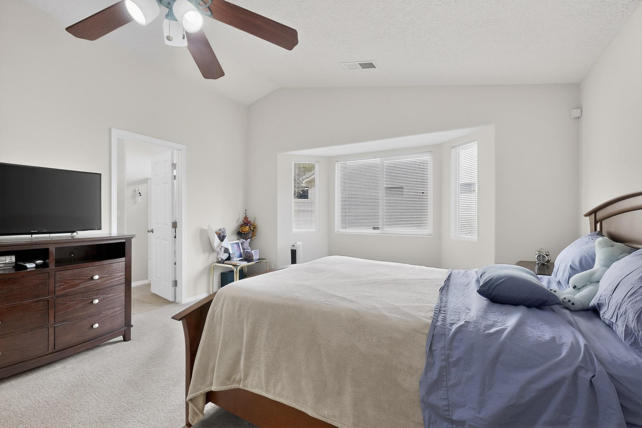 9209 Sundoro Place NW