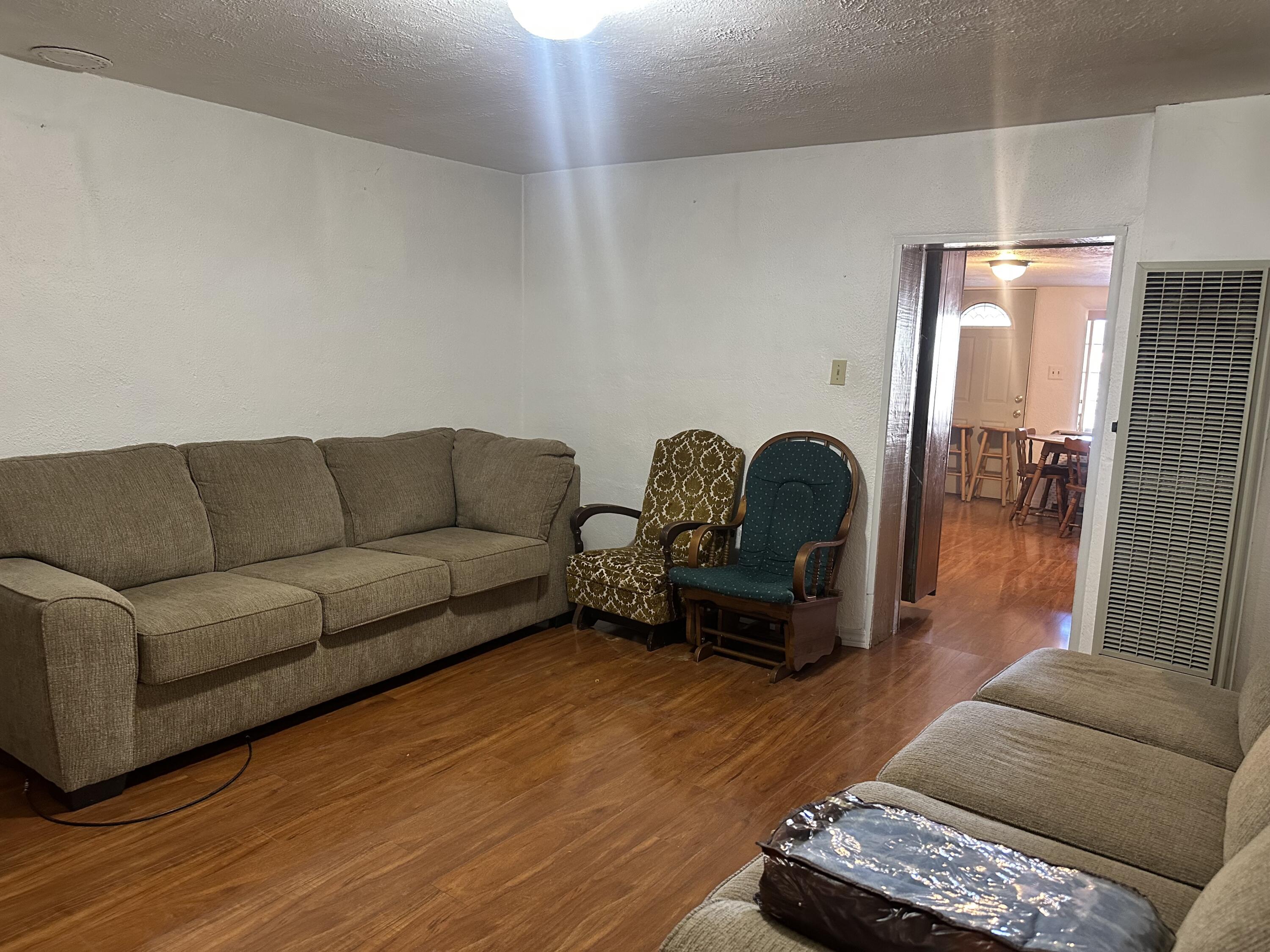1110 State Road 76