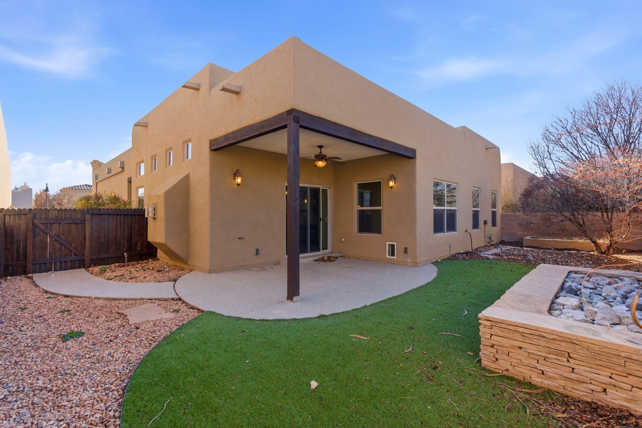 1323 Valle Lane NW