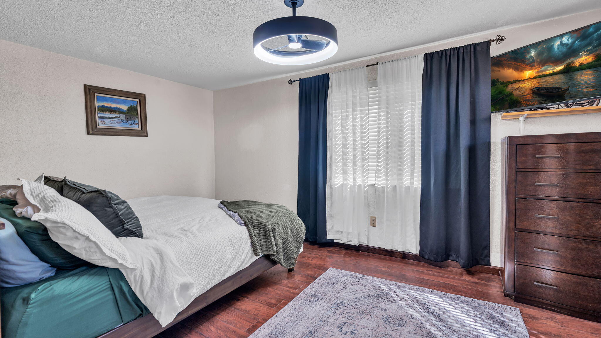 2913 Calle De Oriente