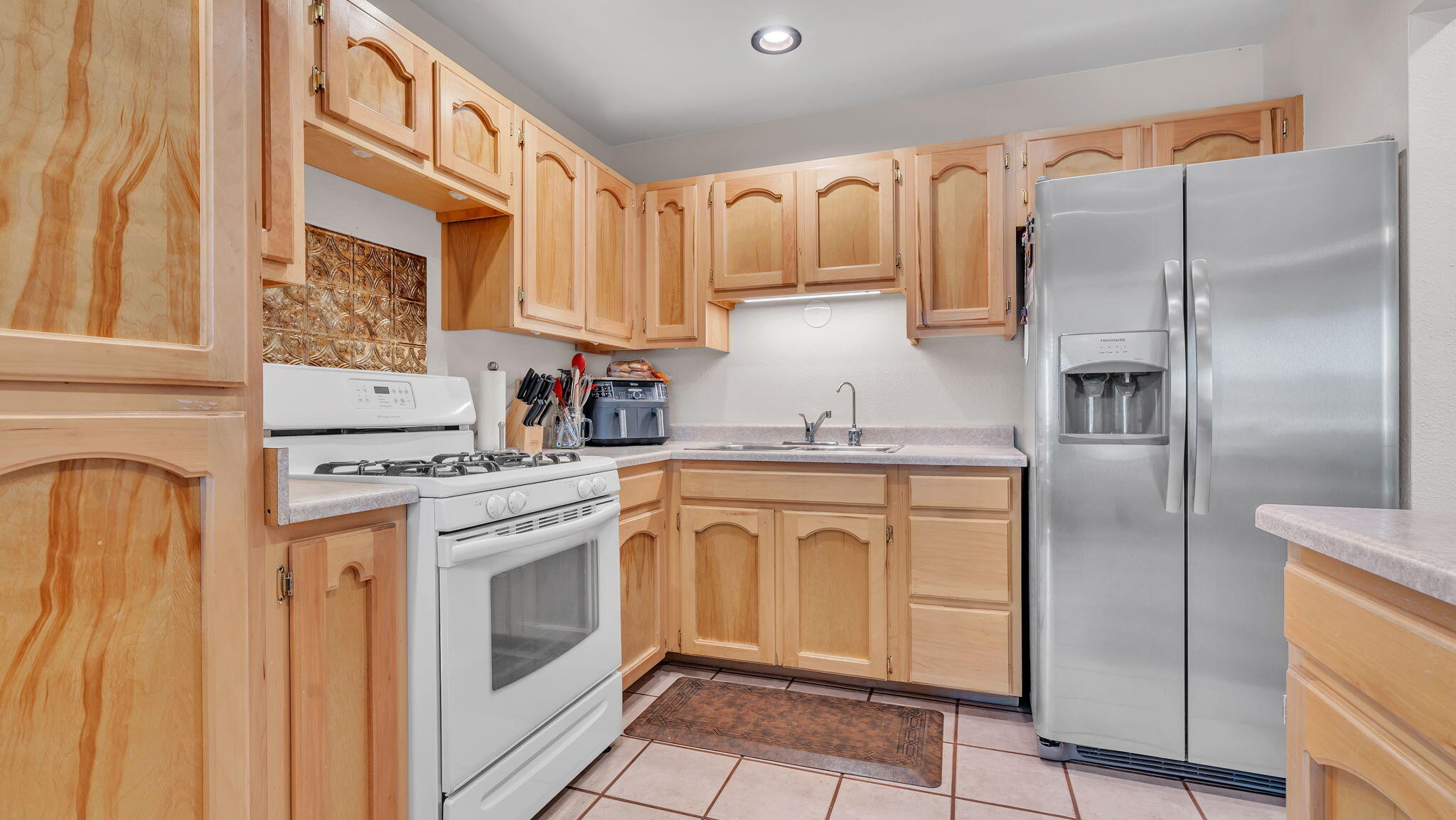 2913 Calle De Oriente
