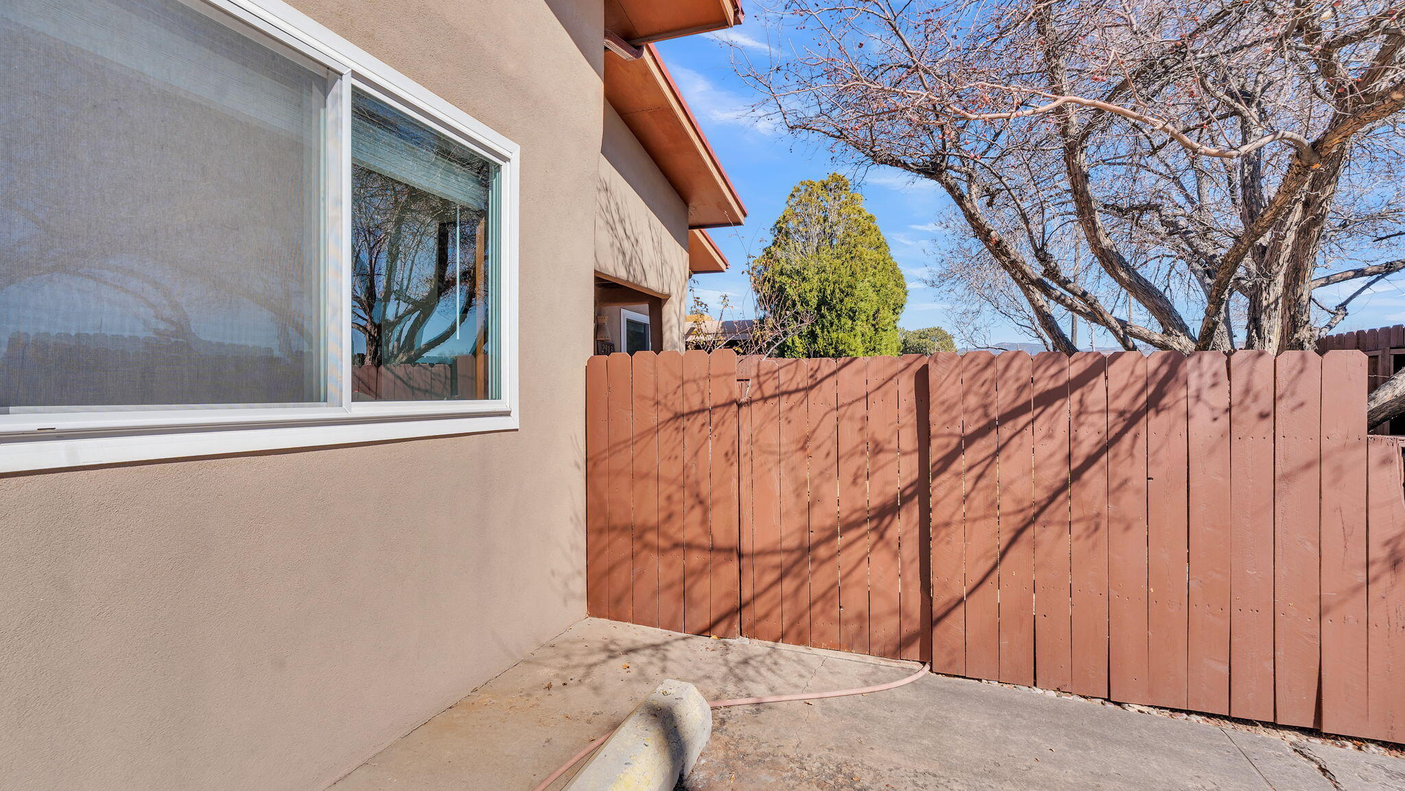 2913 Calle De Oriente