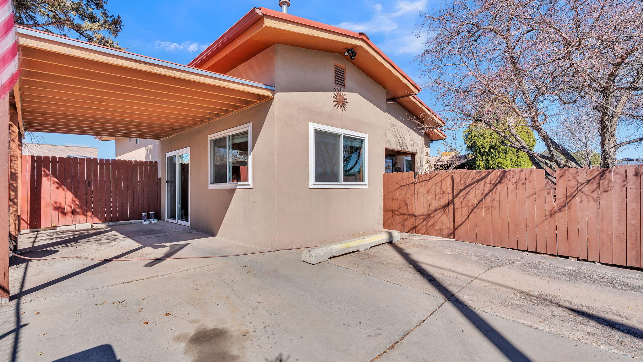 2913 Calle De Oriente