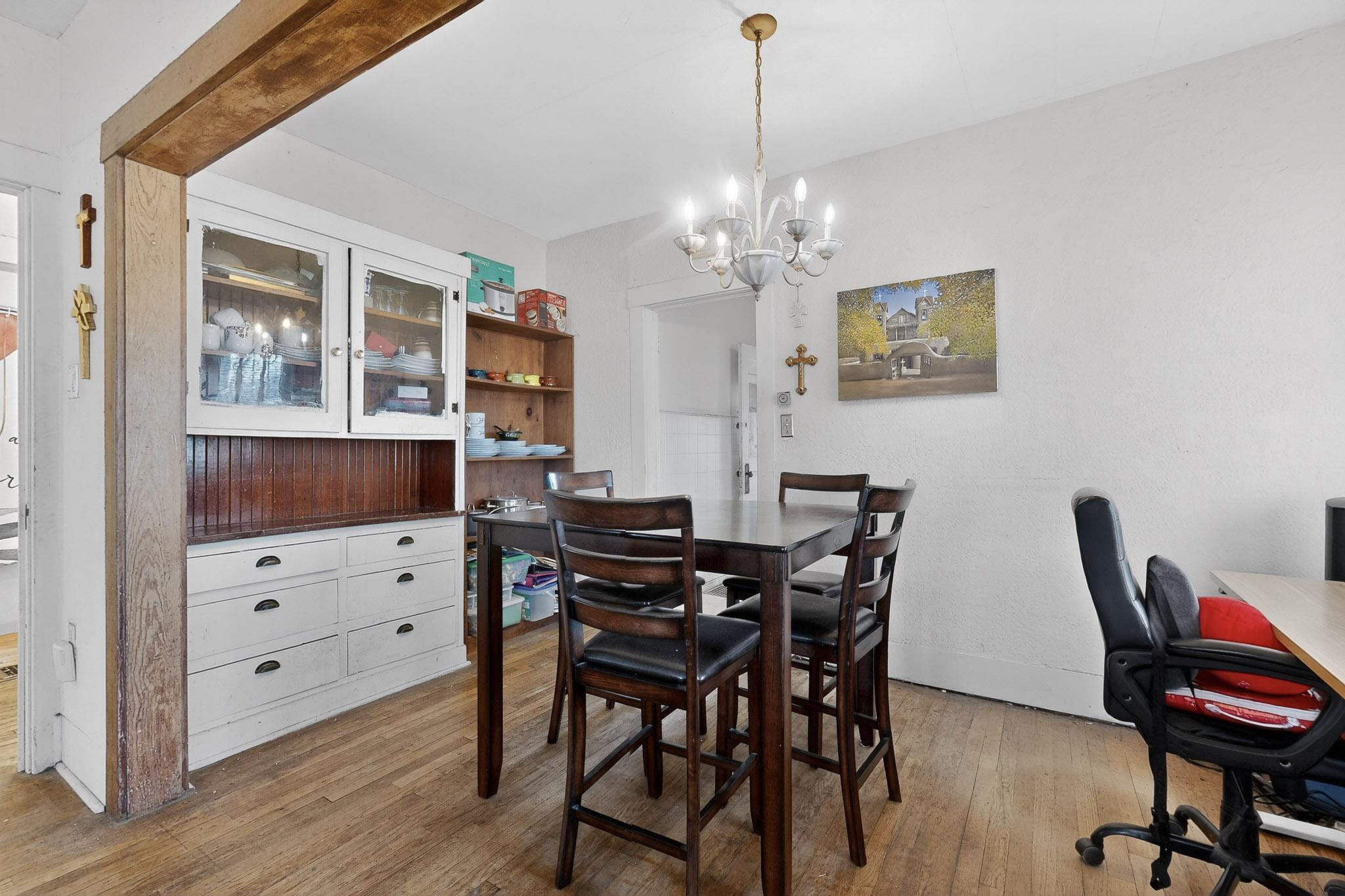 1504 6th Street NW
